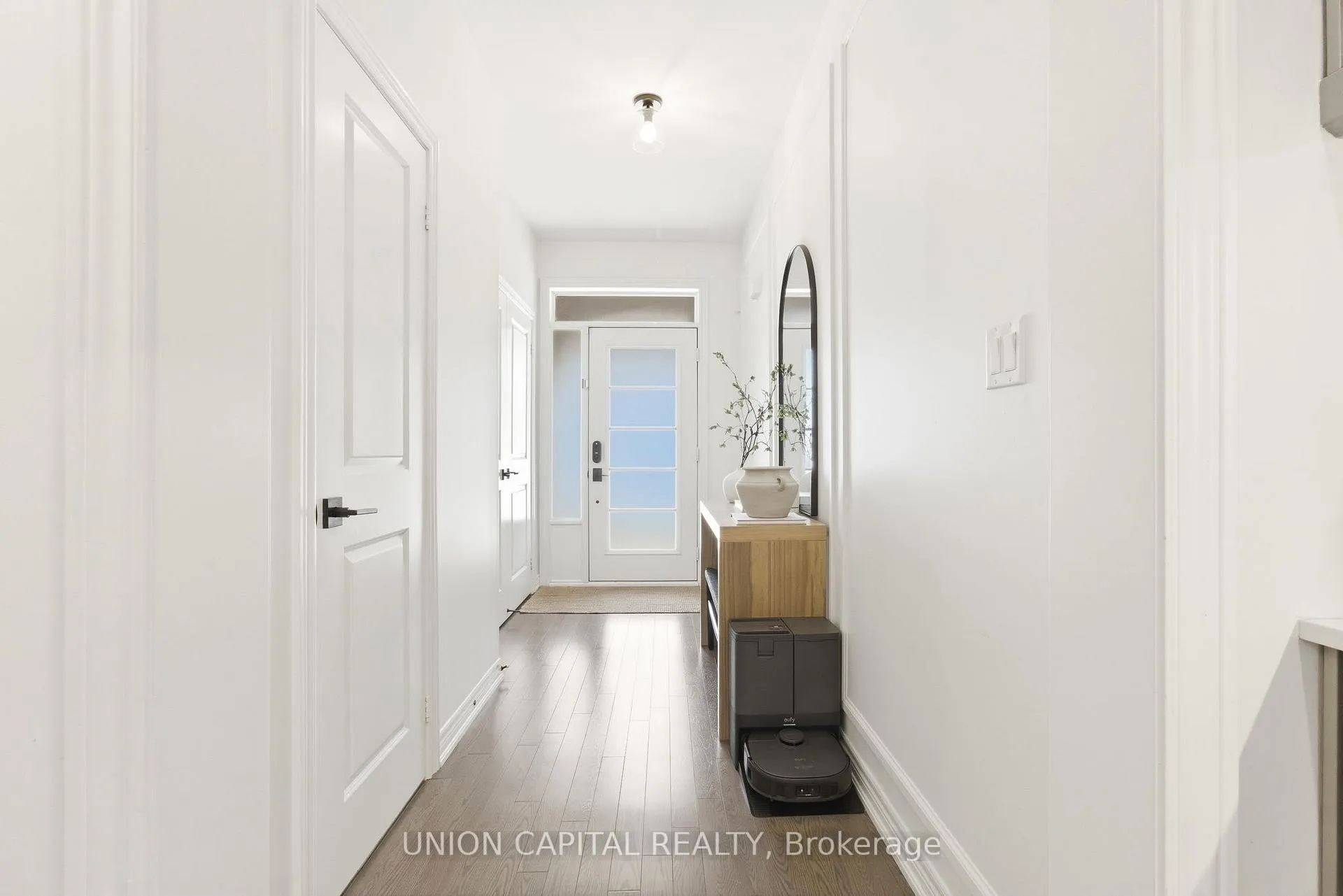 Photo 4 of 21 Morra Avenue, Caledon, Bolton East — HOMEH