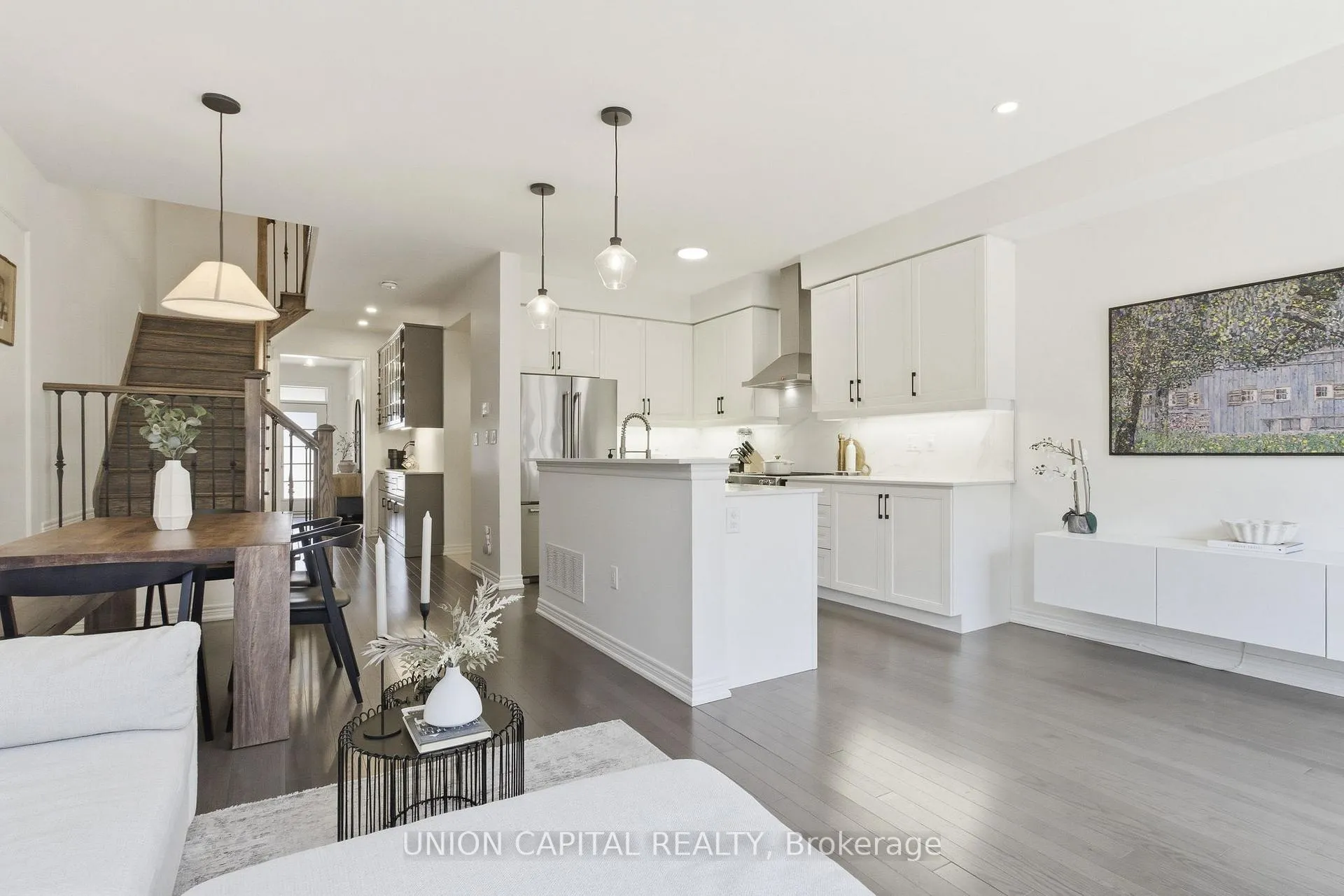 Photo 7 of 21 Morra Avenue, Caledon, Bolton East — HOMEH
