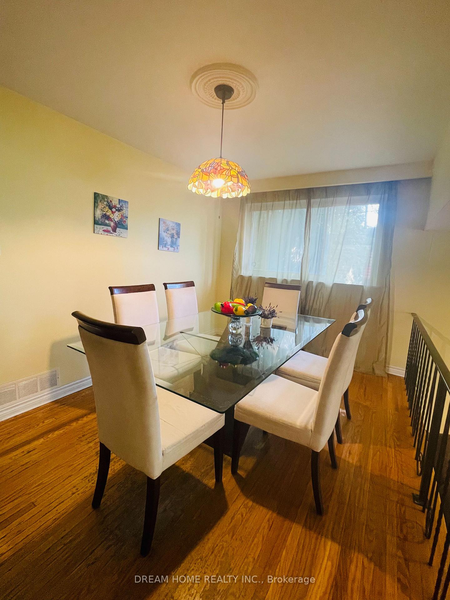 Photo 4 of 93 Babcombe Drive, Markham, Bayview Glen — HOMEH