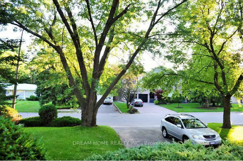 Photo 10 of 93 Babcombe Drive, Markham, Bayview Glen — HOMEH