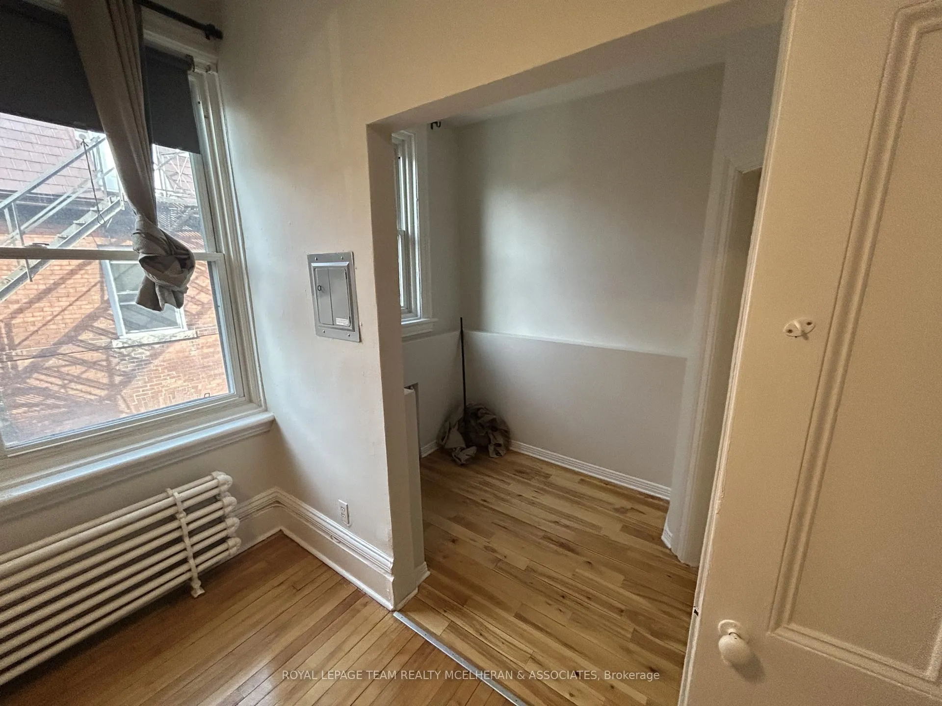 Photo 8 of Unit 4, 54 Somerset Street W, Ottawa, Ottawa Centre/Golden Triangle — HOMEH
