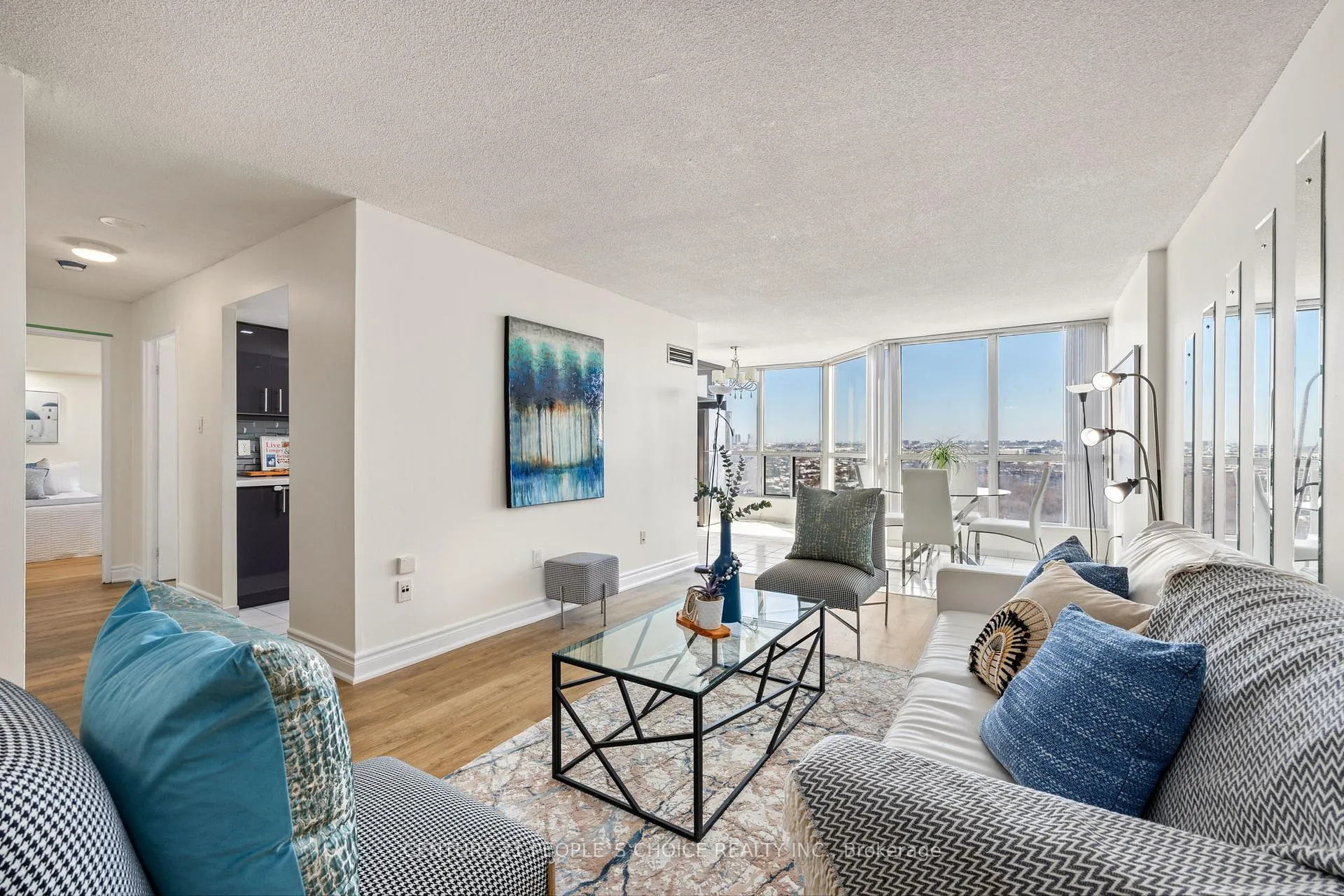 Photo 6 of Unit 1605, 3 Rowntree Road, Etobicoke, Mount Olive-Silverstone-Jamestown — HOMEH