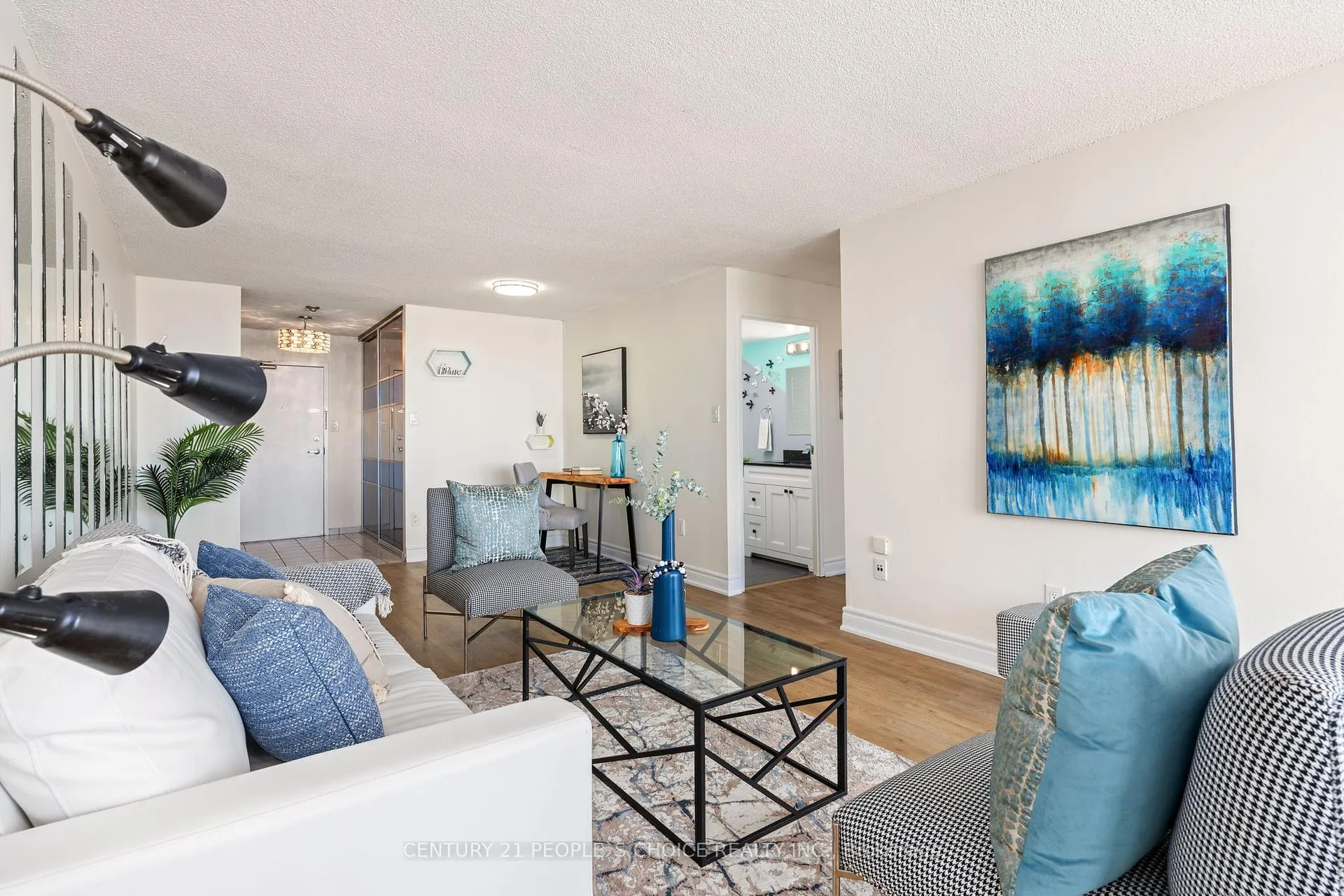 Photo 9 of Unit 1605, 3 Rowntree Road, Etobicoke, Mount Olive-Silverstone-Jamestown — HOMEH