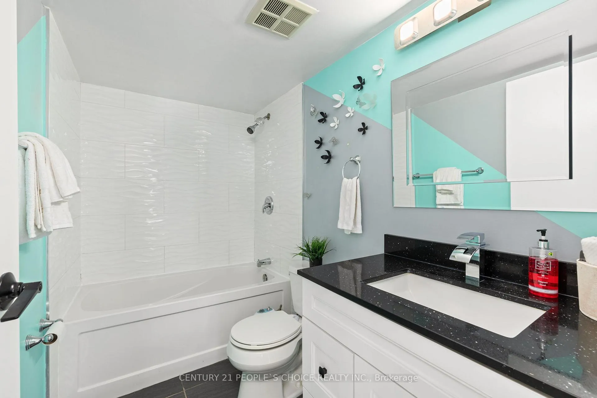 Photo 16 of Unit 1605, 3 Rowntree Road, Etobicoke, Mount Olive-Silverstone-Jamestown — HOMEH