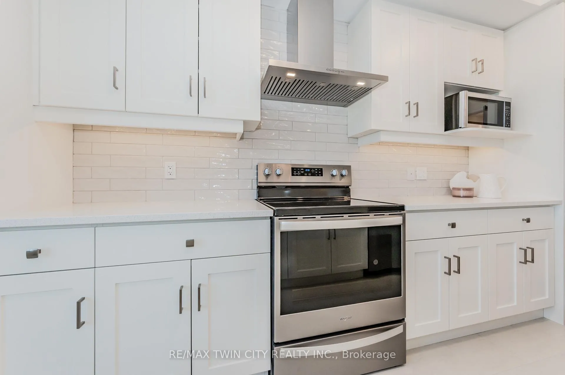 Photo 13 of 6 Lomond Lane, Kitchener — HOMEH