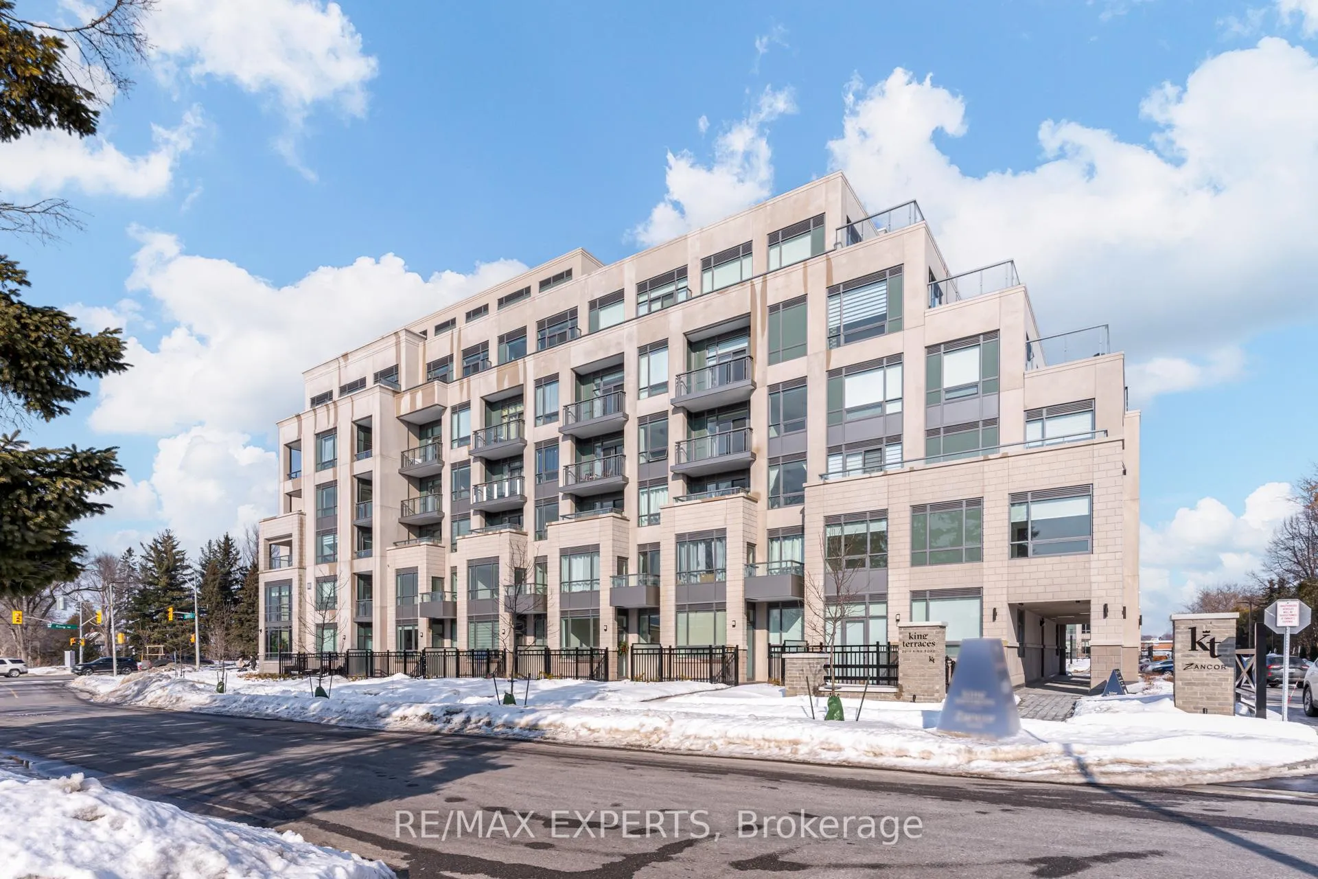 Photo 2 of Unit 336, 2075 King Road, King, King City — HOMEH