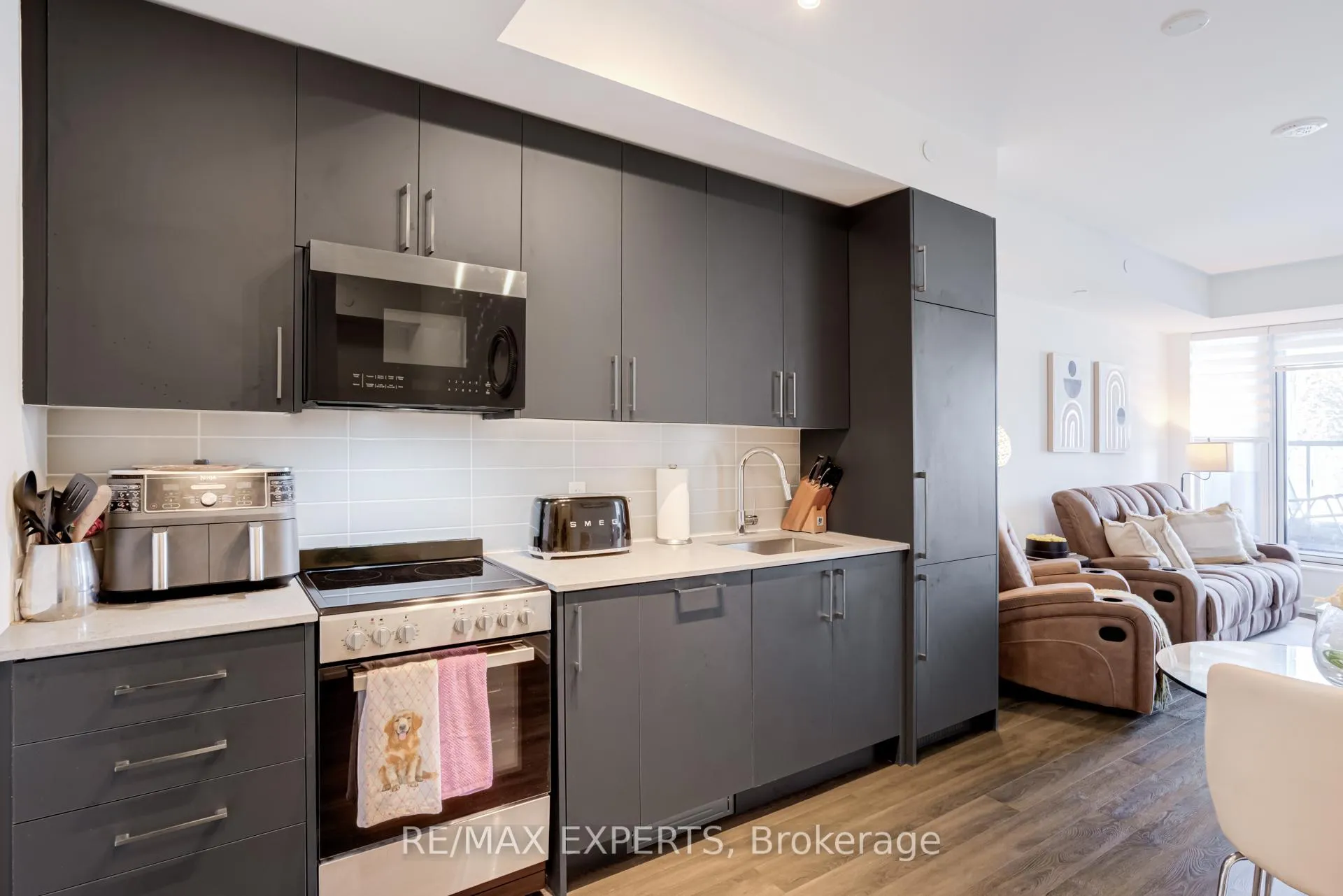 Photo 10 of Unit 336, 2075 King Road, King, King City — HOMEH