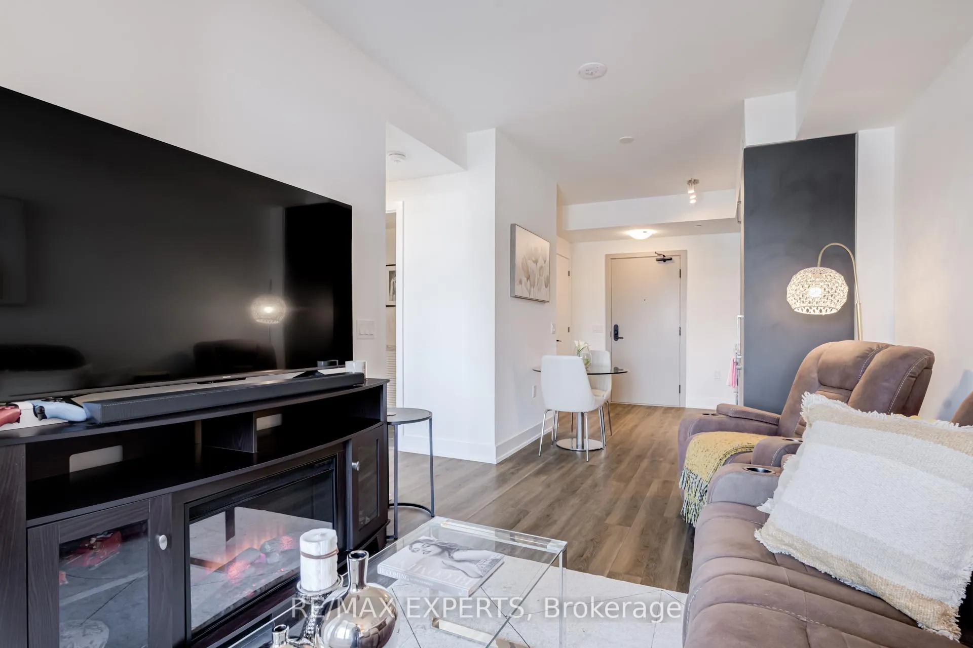 Photo 15 of Unit 336, 2075 King Road, King, King City — HOMEH