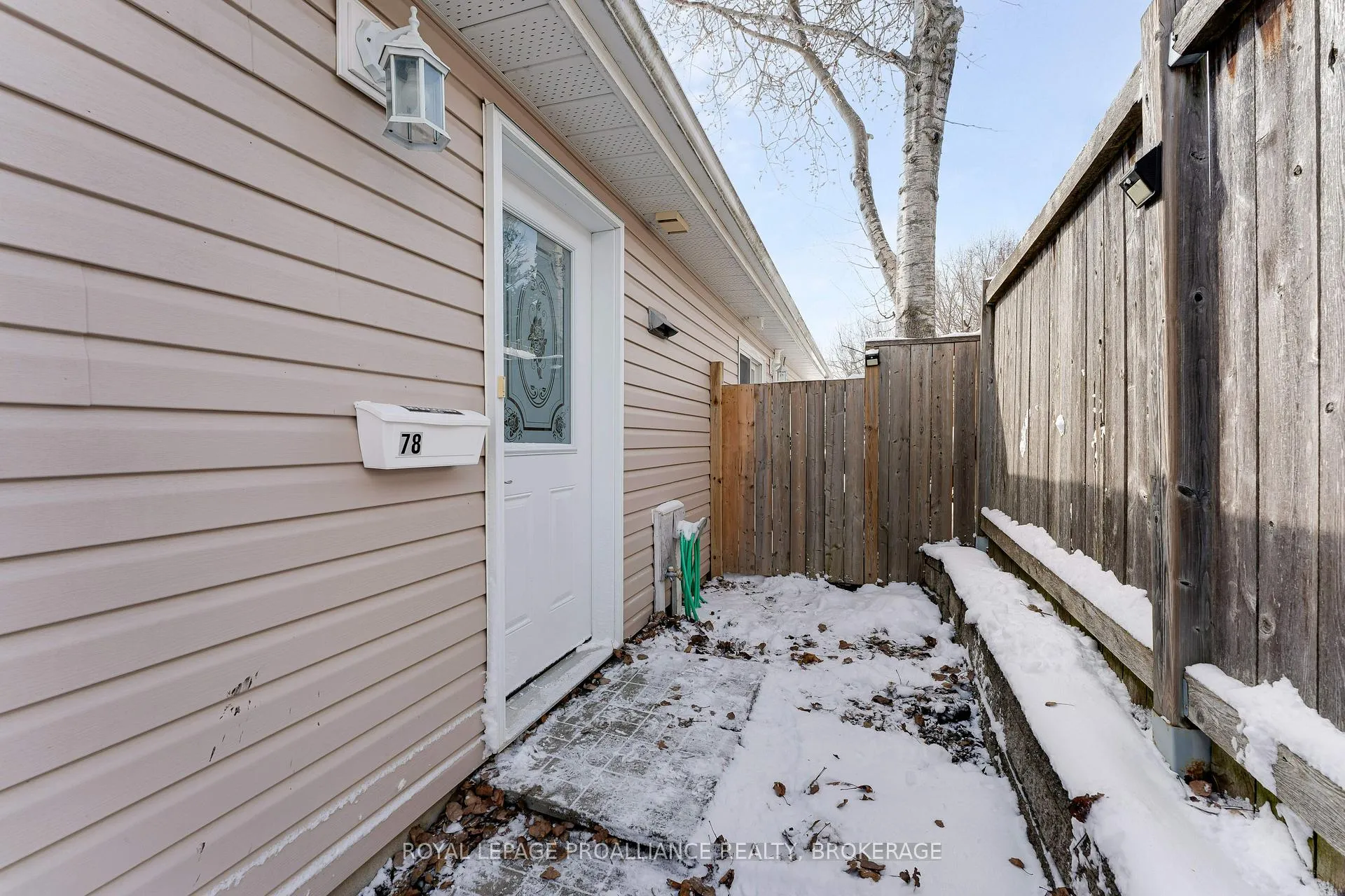 Photo 4 of 78 Butler Street, Kingston, Rideau — HOMEH