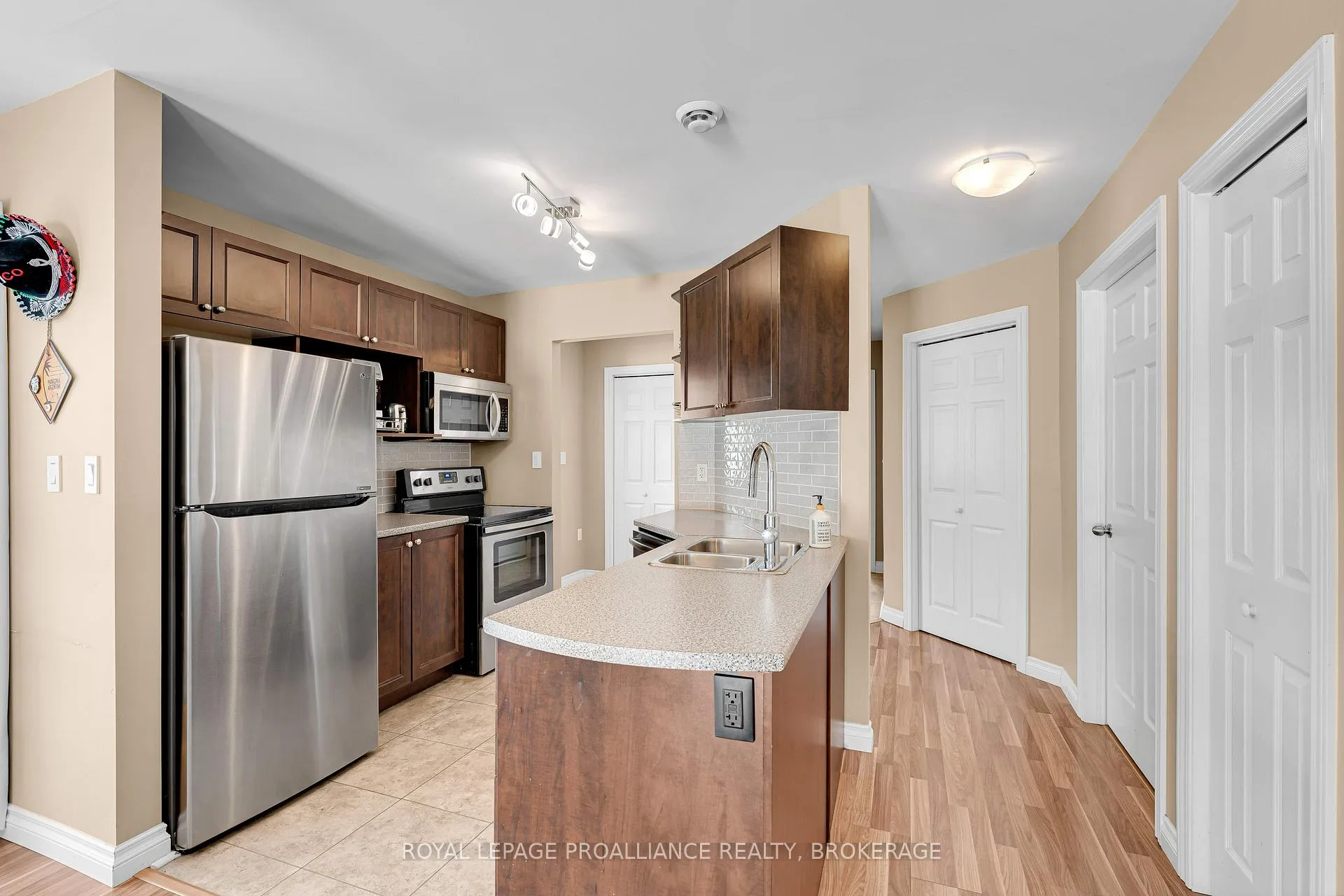 Photo 14 of 78 Butler Street, Kingston, Rideau — HOMEH