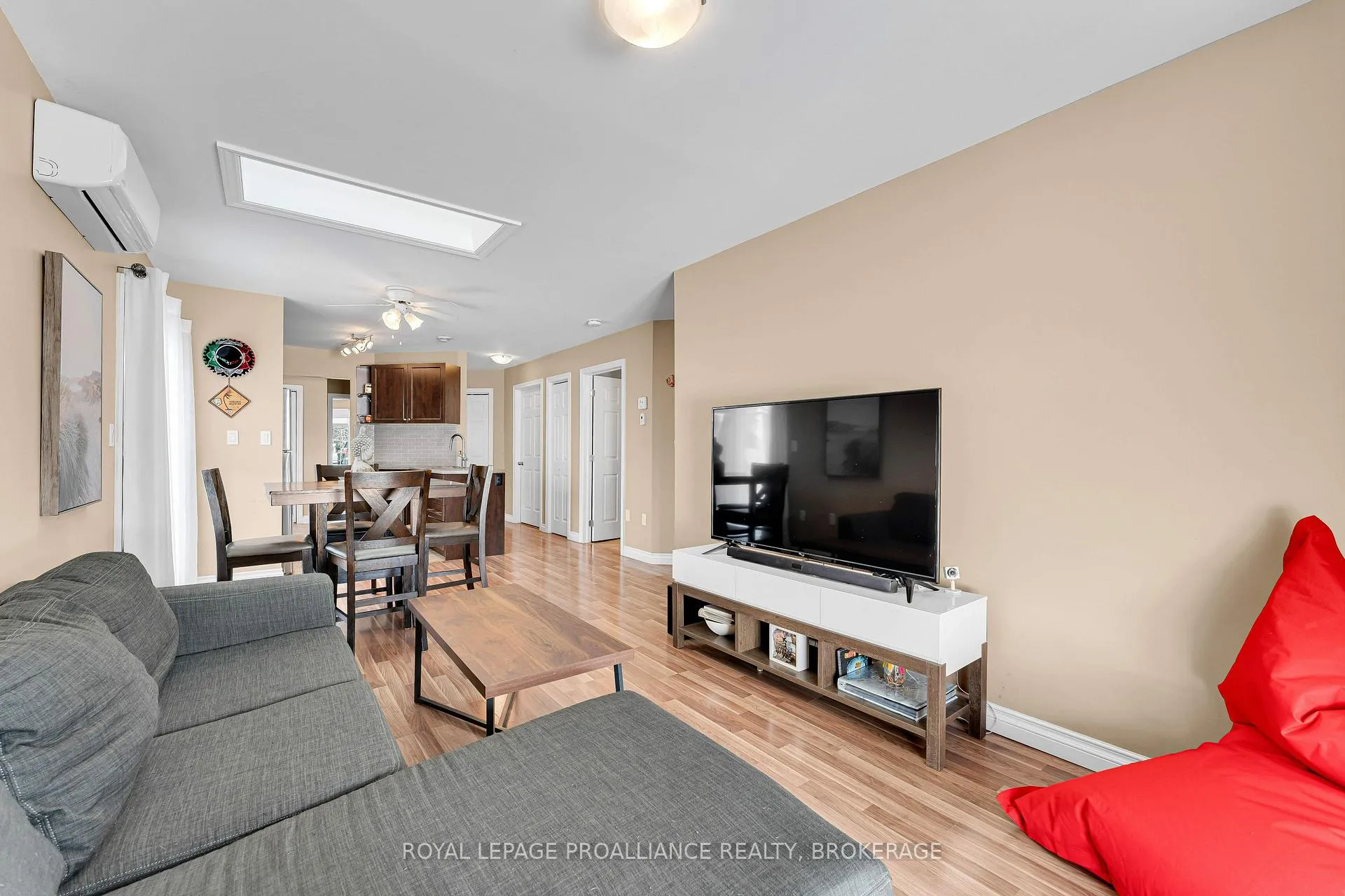 Photo 19 of 78 Butler Street, Kingston, Rideau — HOMEH