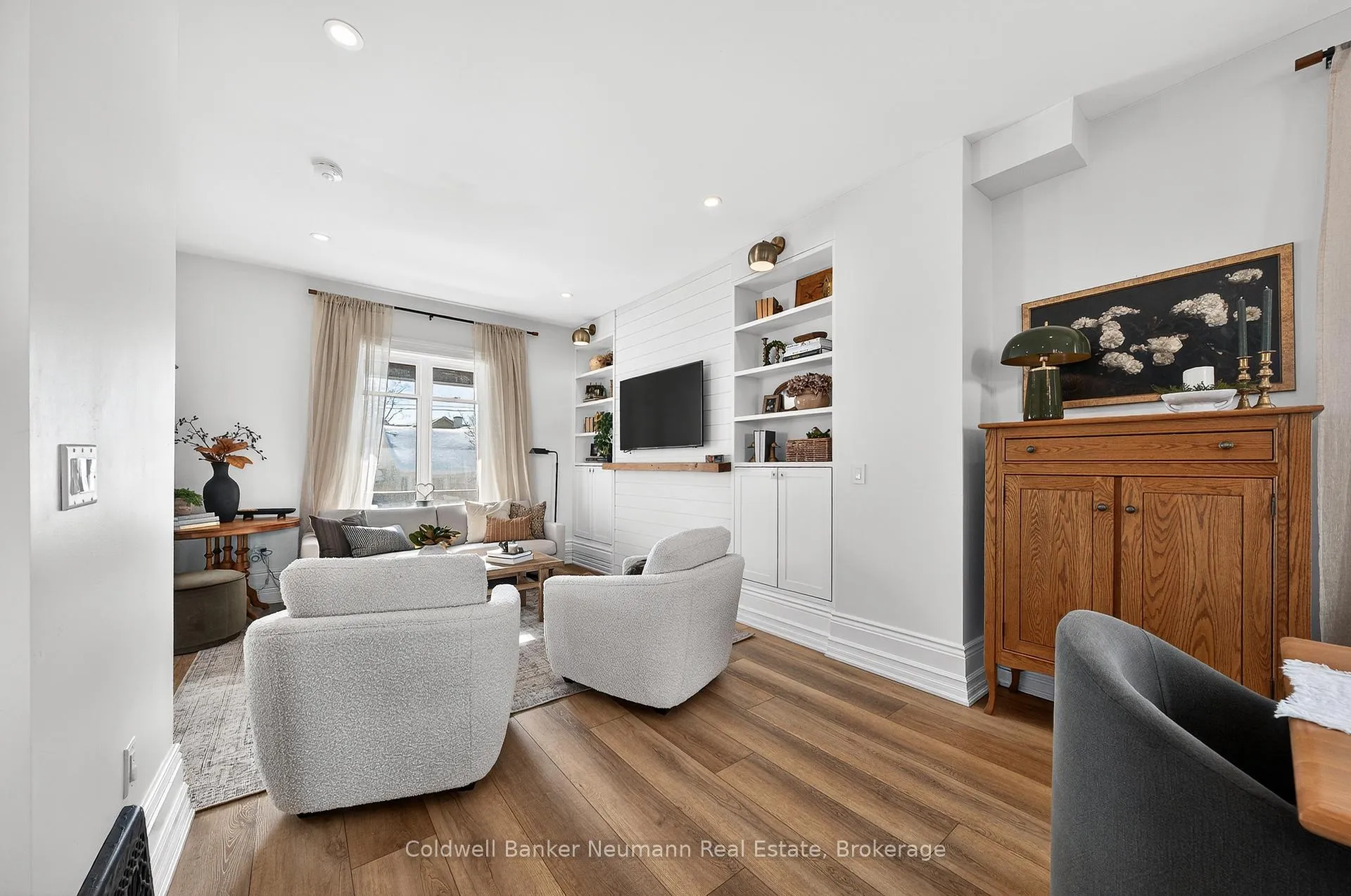Photo 12 of 45 Green Street, Guelph, Downtown — HOMEH