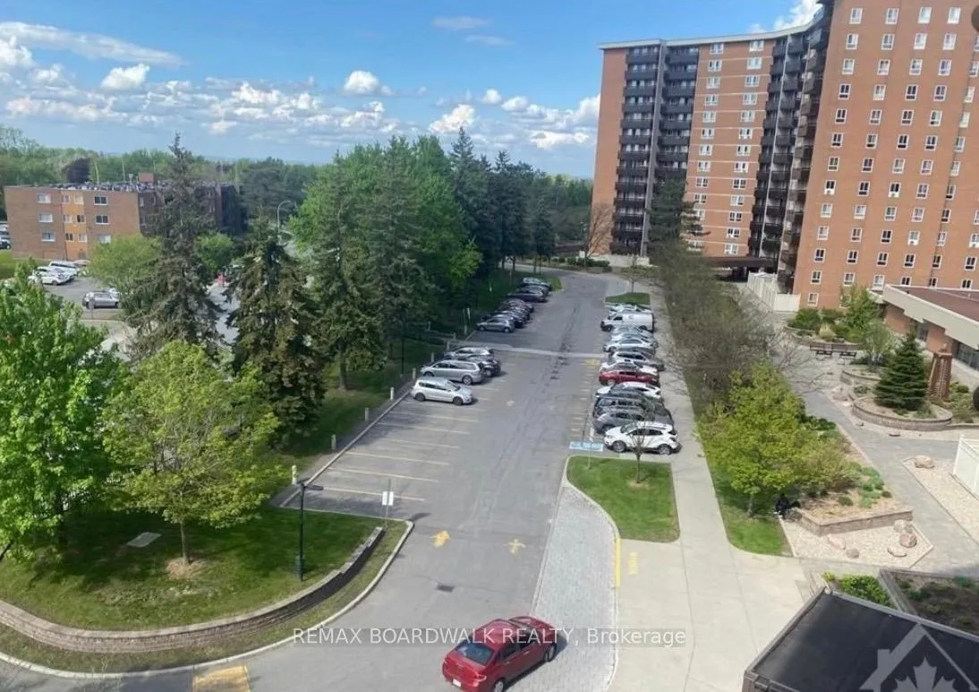Photo 2 of Unit 609, 2000 Jasmine Crescent, Ottawa, Beacon Hill South — HOMEH