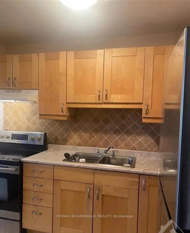 Photo 5 of Unit 609, 2000 Jasmine Crescent, Ottawa, Beacon Hill South — HOMEH