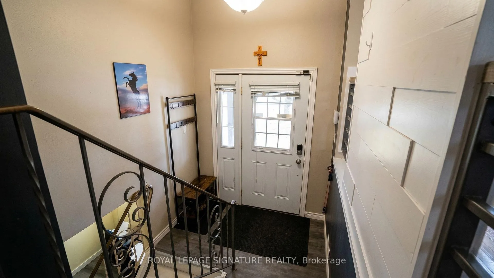 Photo 5 of 15 Douglas Avenue, Norfolk, Simcoe — HOMEH