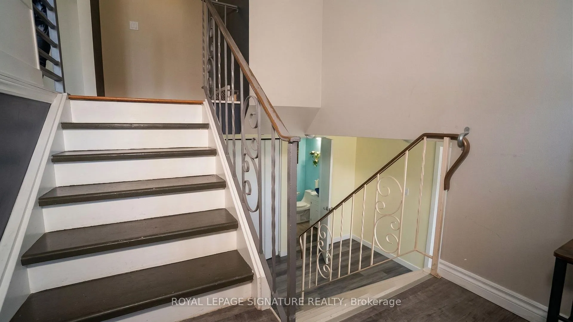 Photo 6 of 15 Douglas Avenue, Norfolk, Simcoe — HOMEH