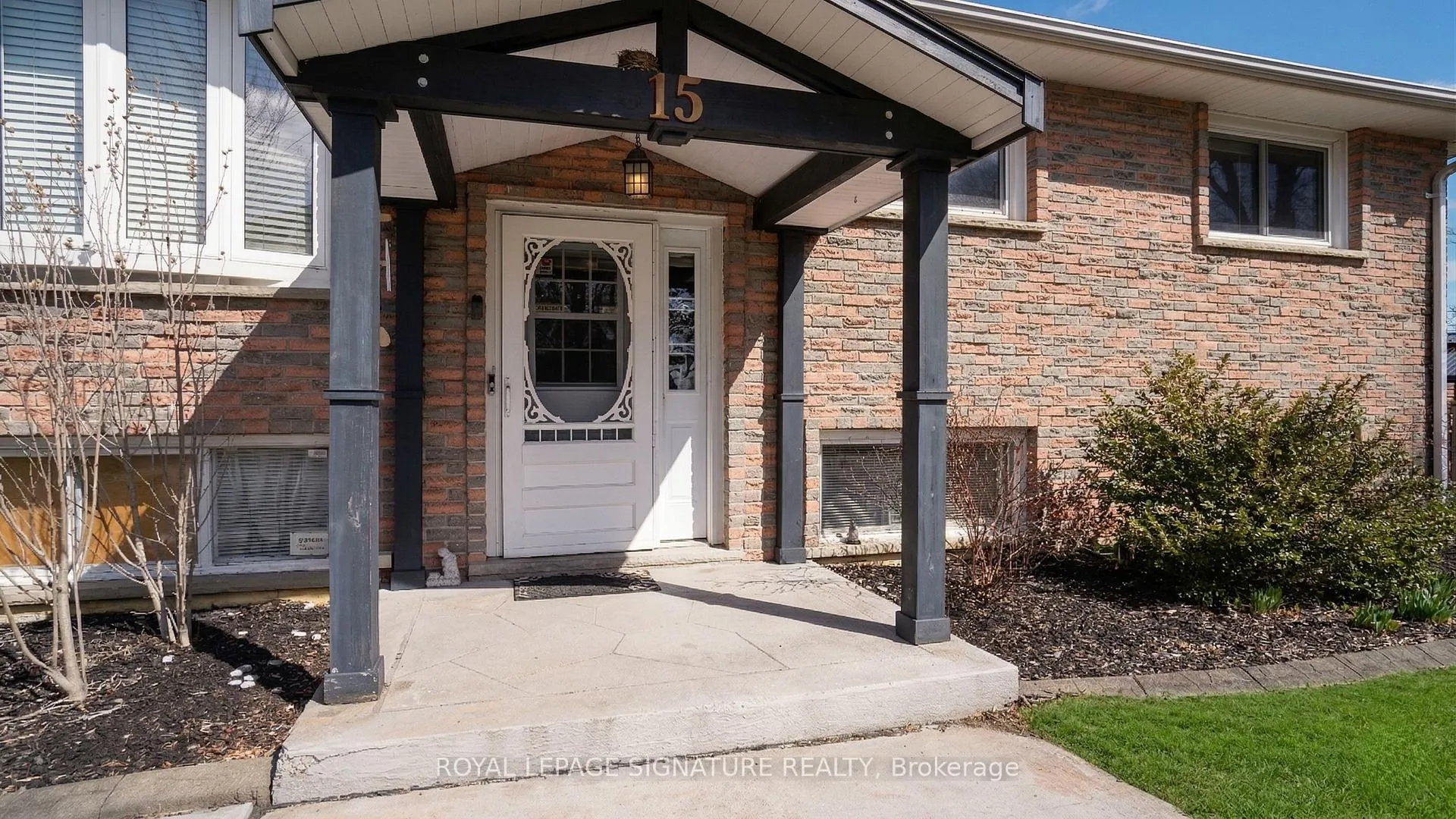 Photo 7 of 15 Douglas Avenue, Norfolk, Simcoe — HOMEH