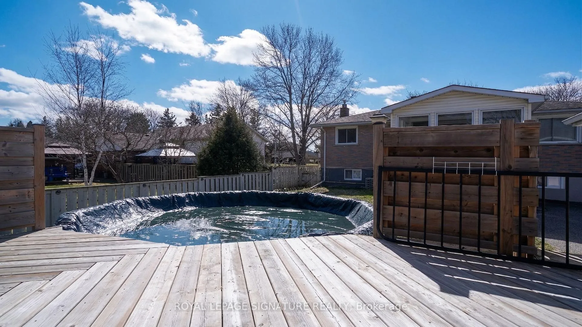 Photo 32 of 15 Douglas Avenue, Norfolk, Simcoe — HOMEH