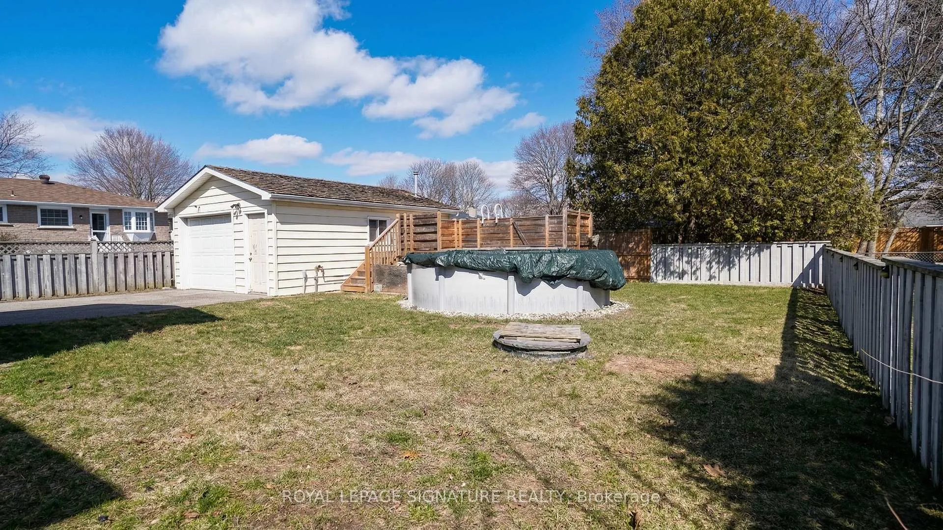 Photo 33 of 15 Douglas Avenue, Norfolk, Simcoe — HOMEH