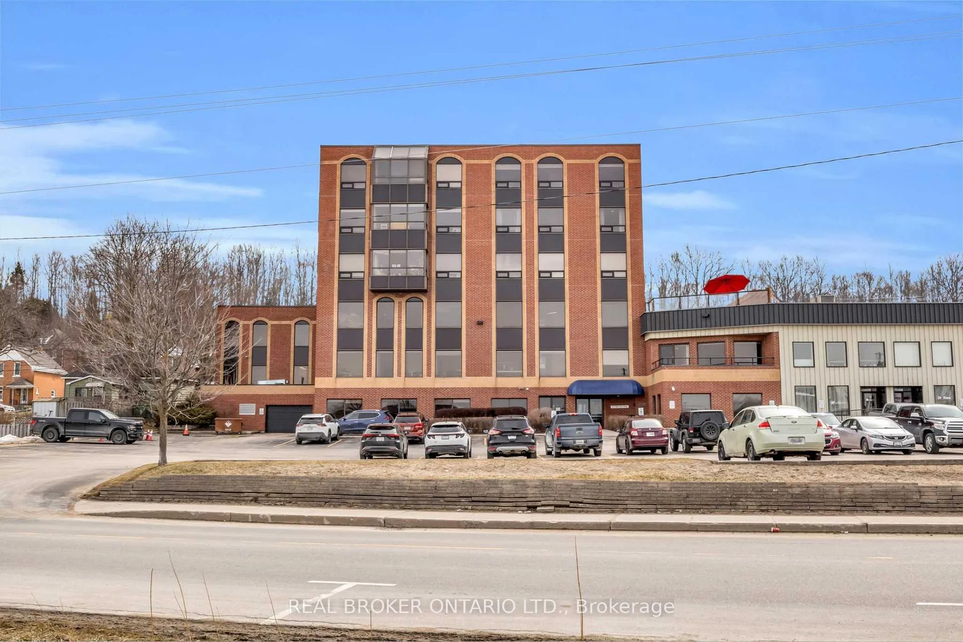 Photo 1 of Unit 5, 1717 2nd Avenue E, Owen Sound — HOMEH