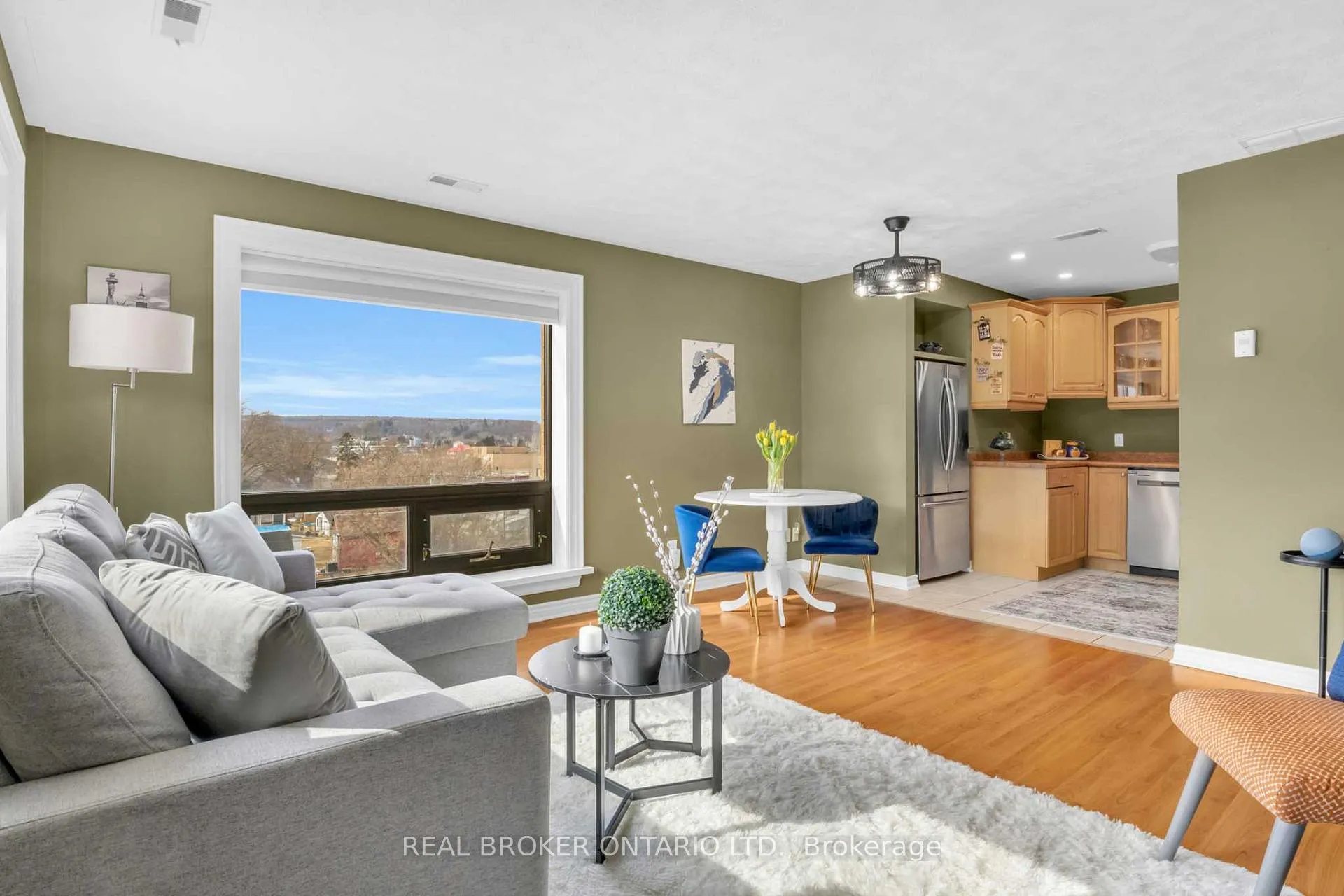 Photo 9 of Unit 5, 1717 2nd Avenue E, Owen Sound — HOMEH