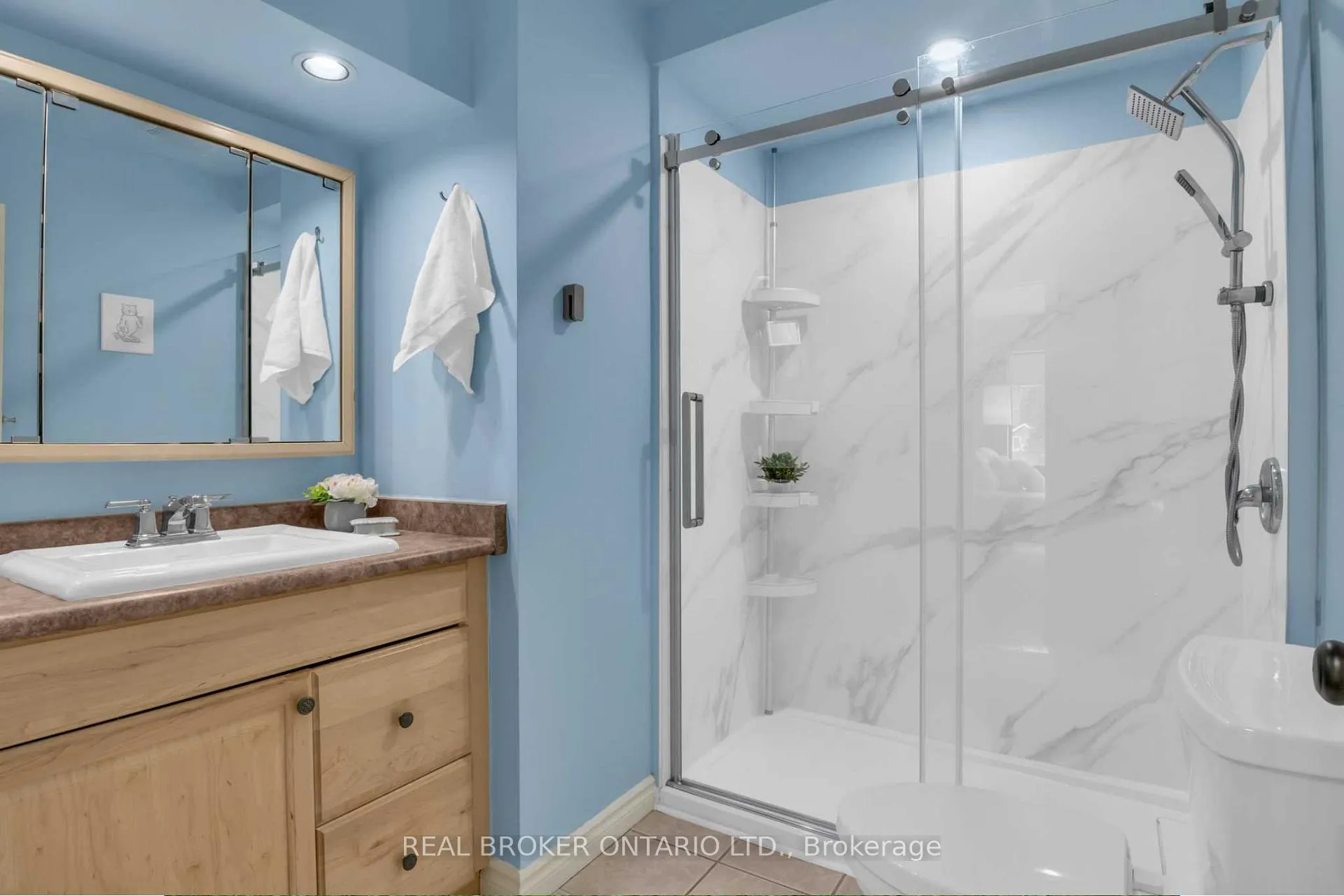 Photo 17 of Unit 5, 1717 2nd Avenue E, Owen Sound — HOMEH