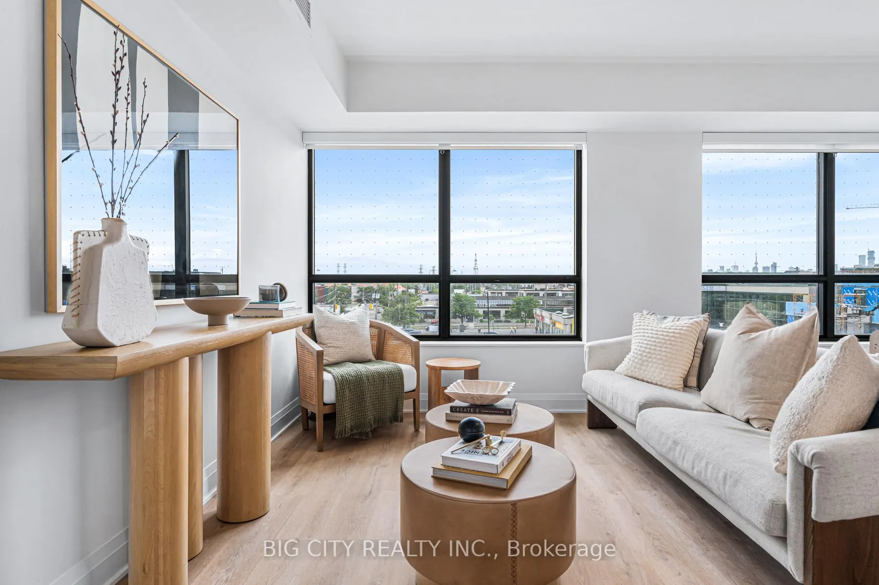 Photo 6 of Unit 317, 36 Brentcliffe Road, Toronto, Thorncliffe Park — HOMEH
