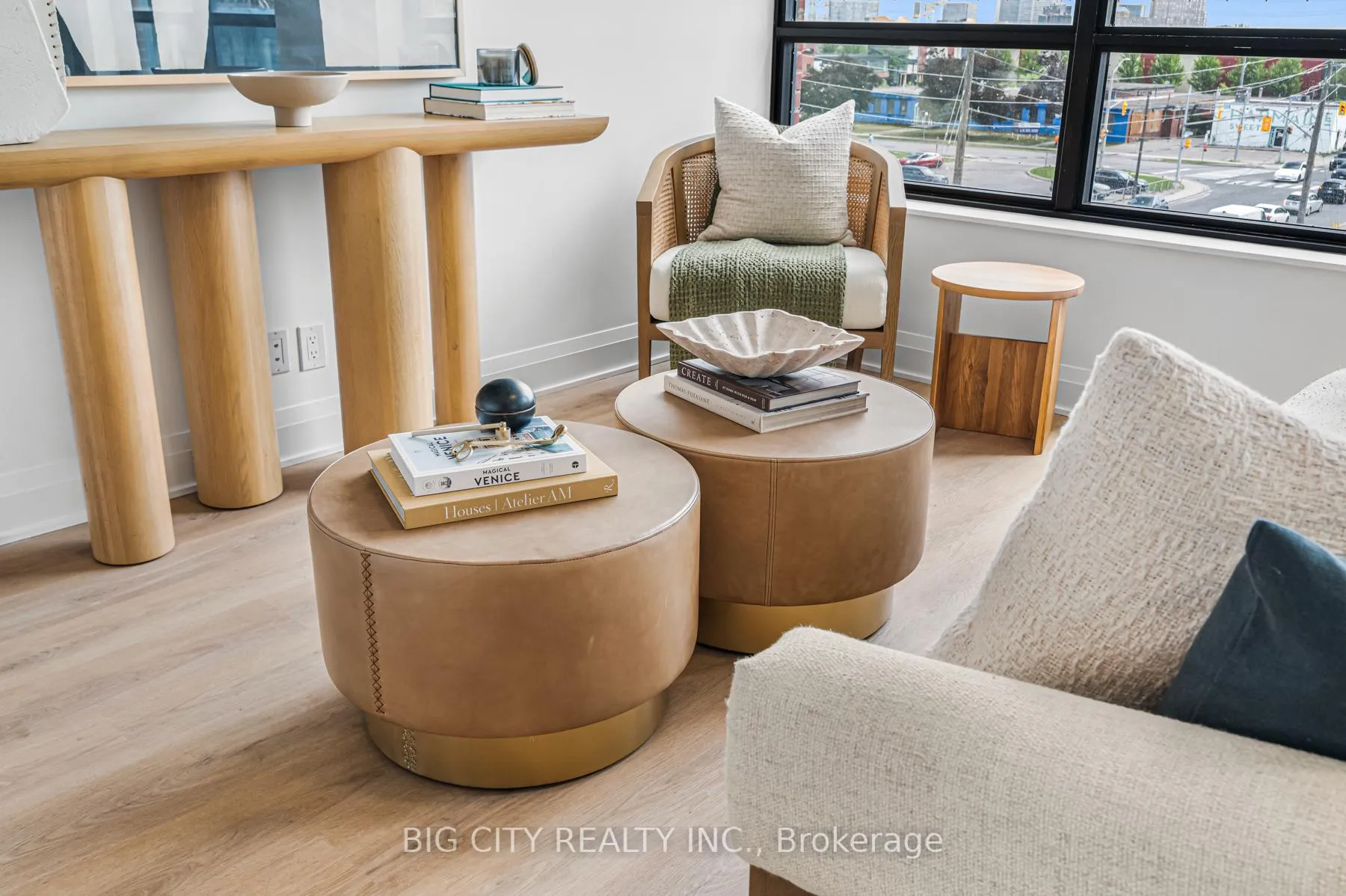 Photo 7 of Unit 317, 36 Brentcliffe Road, Toronto, Thorncliffe Park — HOMEH