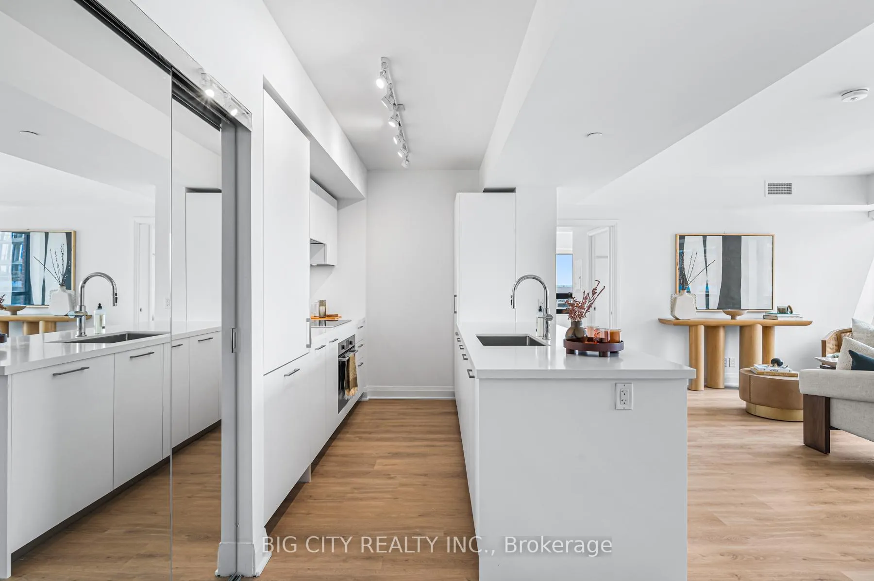 Photo 18 of Unit 317, 36 Brentcliffe Road, Toronto, Thorncliffe Park — HOMEH