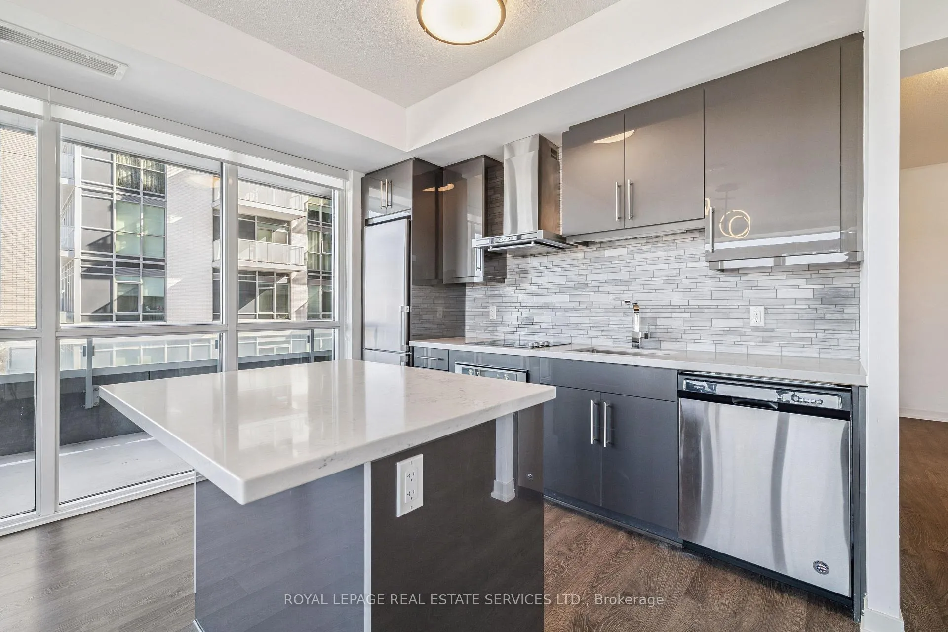 Photo 8 of Unit 1209, 2087 Fairview Street, Burlington, Freeman — HOMEH