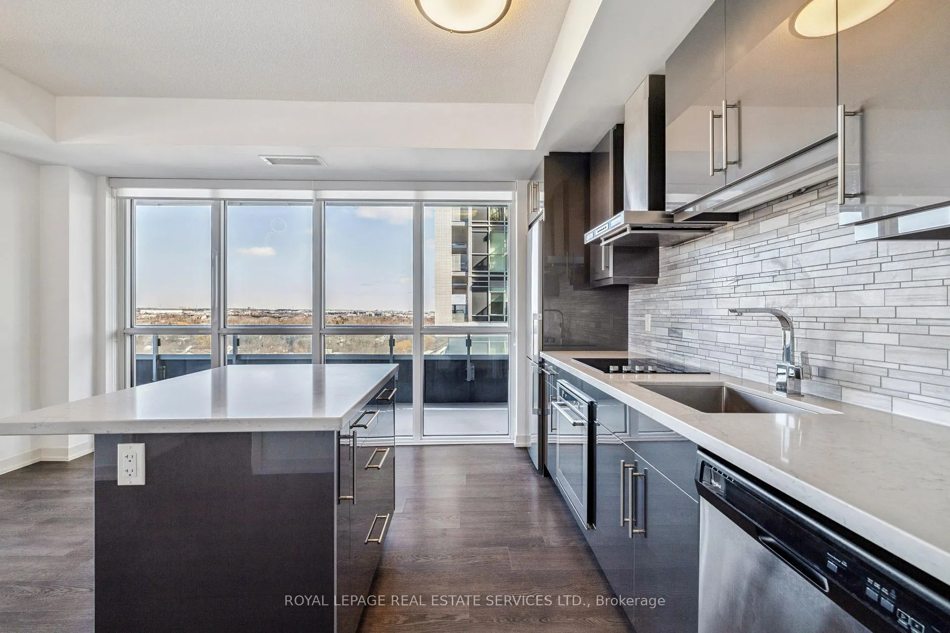 Photo 10 of Unit 1209, 2087 Fairview Street, Burlington, Freeman — HOMEH