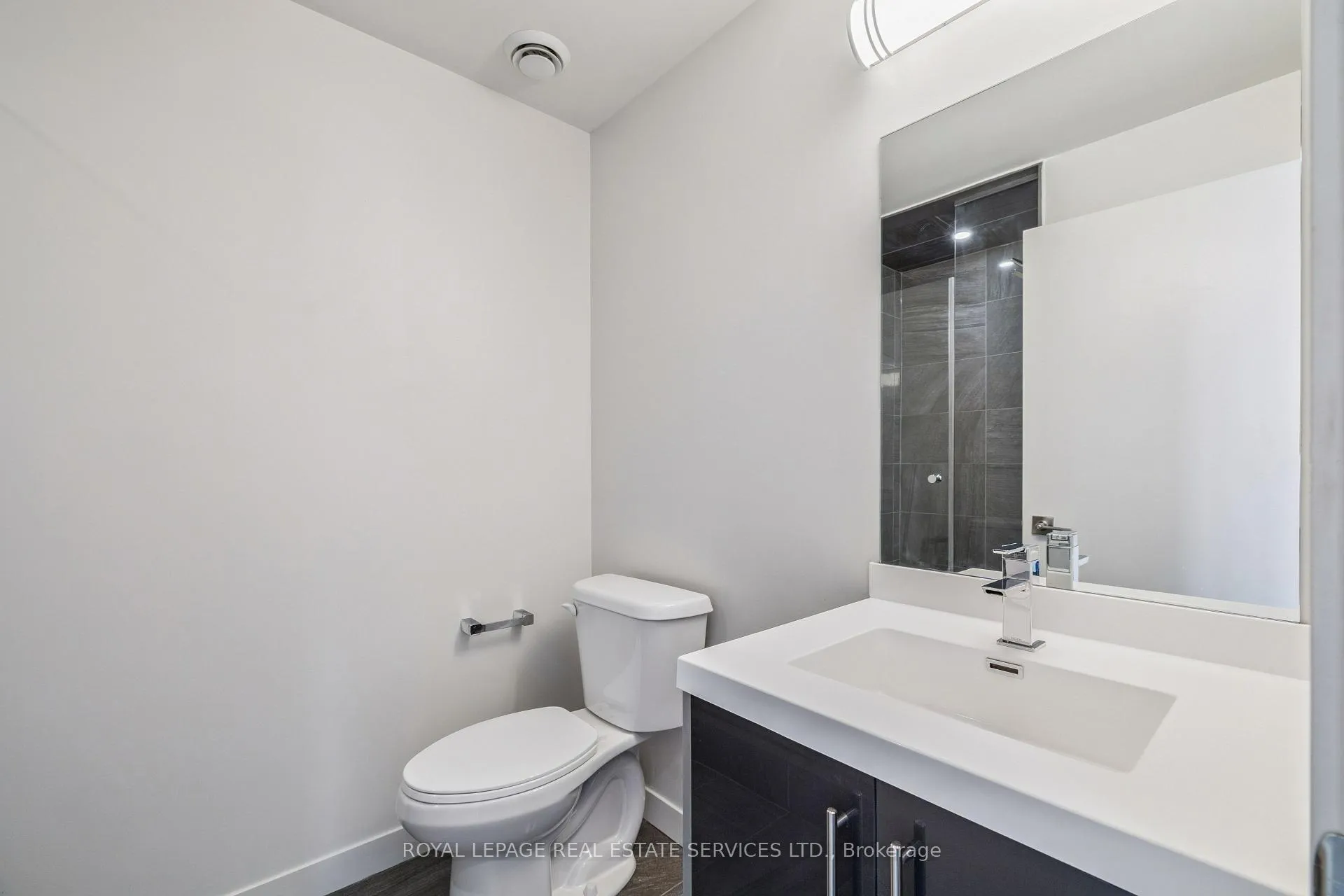 Photo 14 of Unit 1209, 2087 Fairview Street, Burlington, Freeman — HOMEH