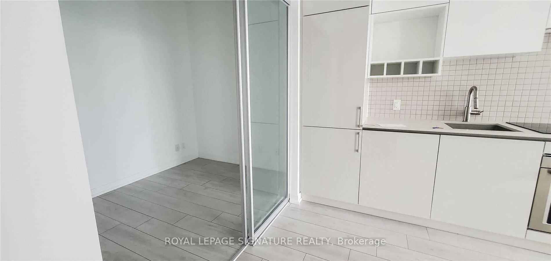 Photo 4 of Unit 4707, 950 Portage Parkway, Vaughan, Vaughan Corporate Centre — HOMEH