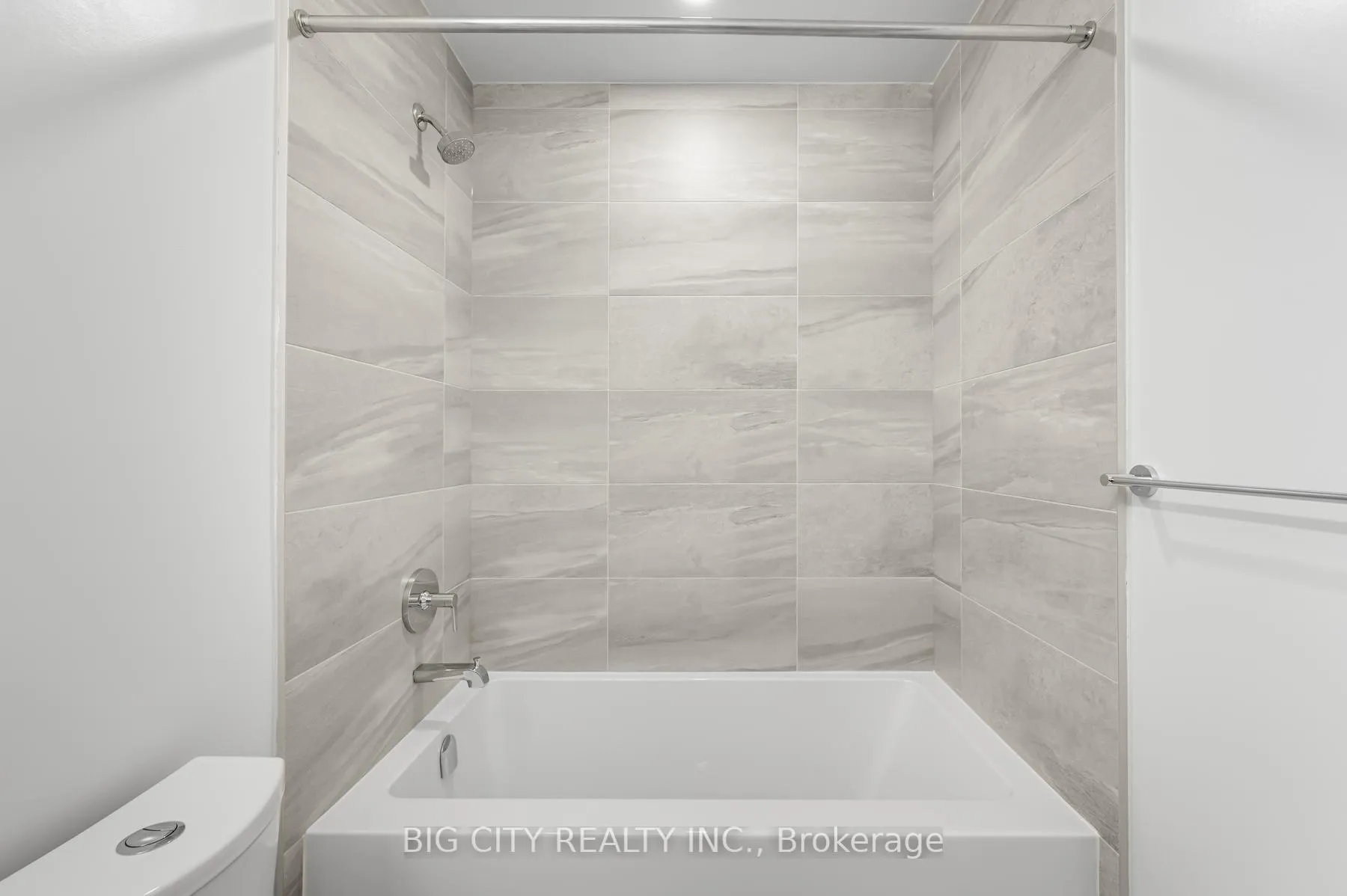Photo 18 of Unit 201, 36 Brentcliffe Road, Toronto, Thorncliffe Park — HOMEH