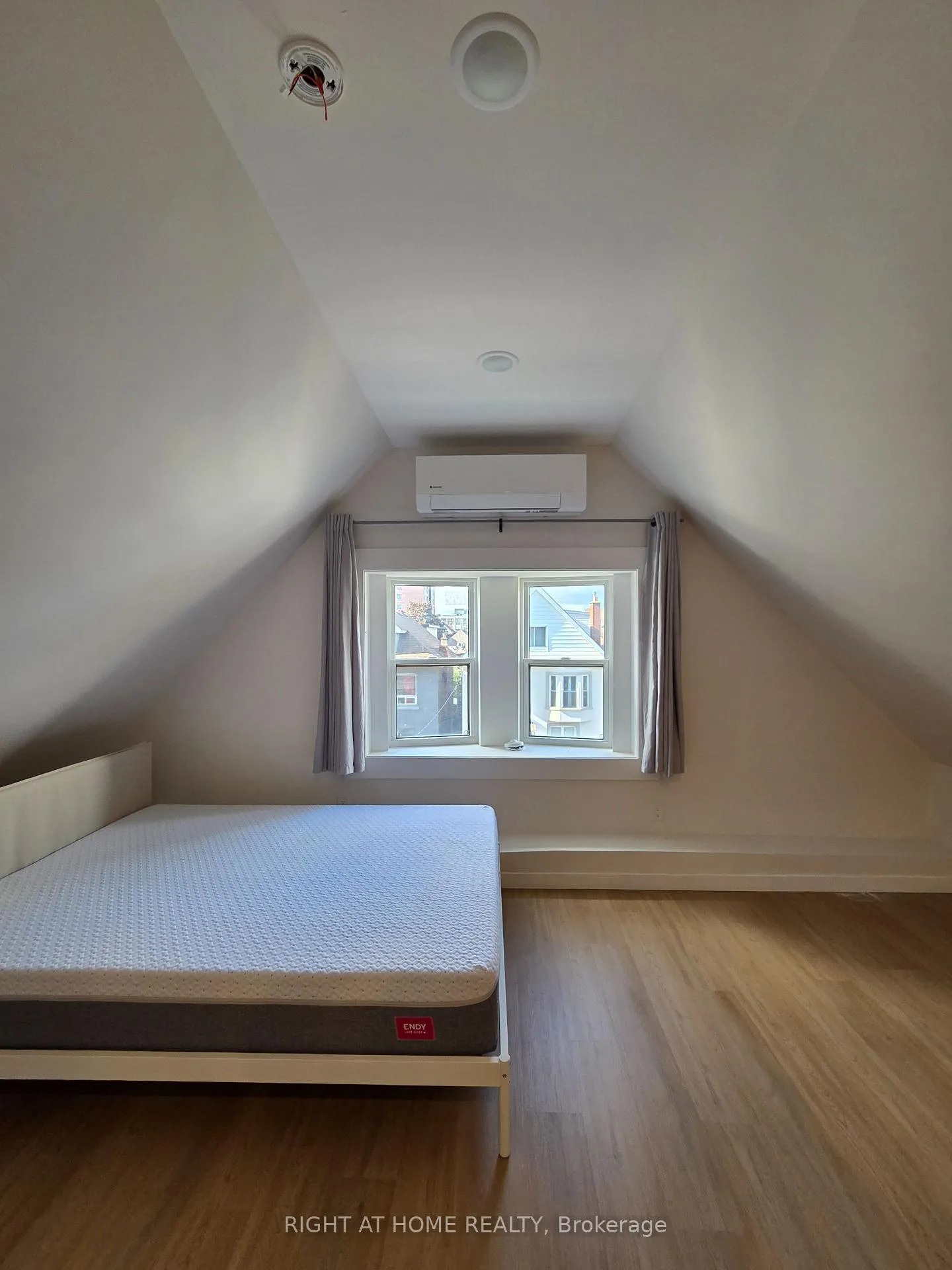 Photo 6 of Unit 3, 30 Stirton Street, Hamilton, Gibson — HOMEH