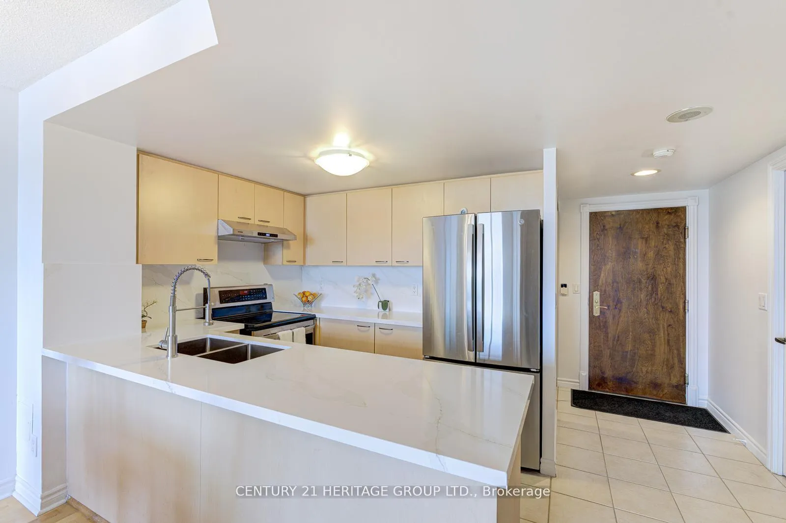 Photo 10 of Unit 1003, 130 Pond Drive, Markham, Commerce Valley — HOMEH