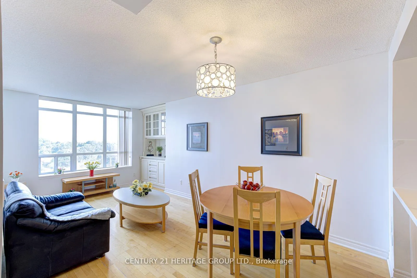 Photo 13 of Unit 1003, 130 Pond Drive, Markham, Commerce Valley — HOMEH