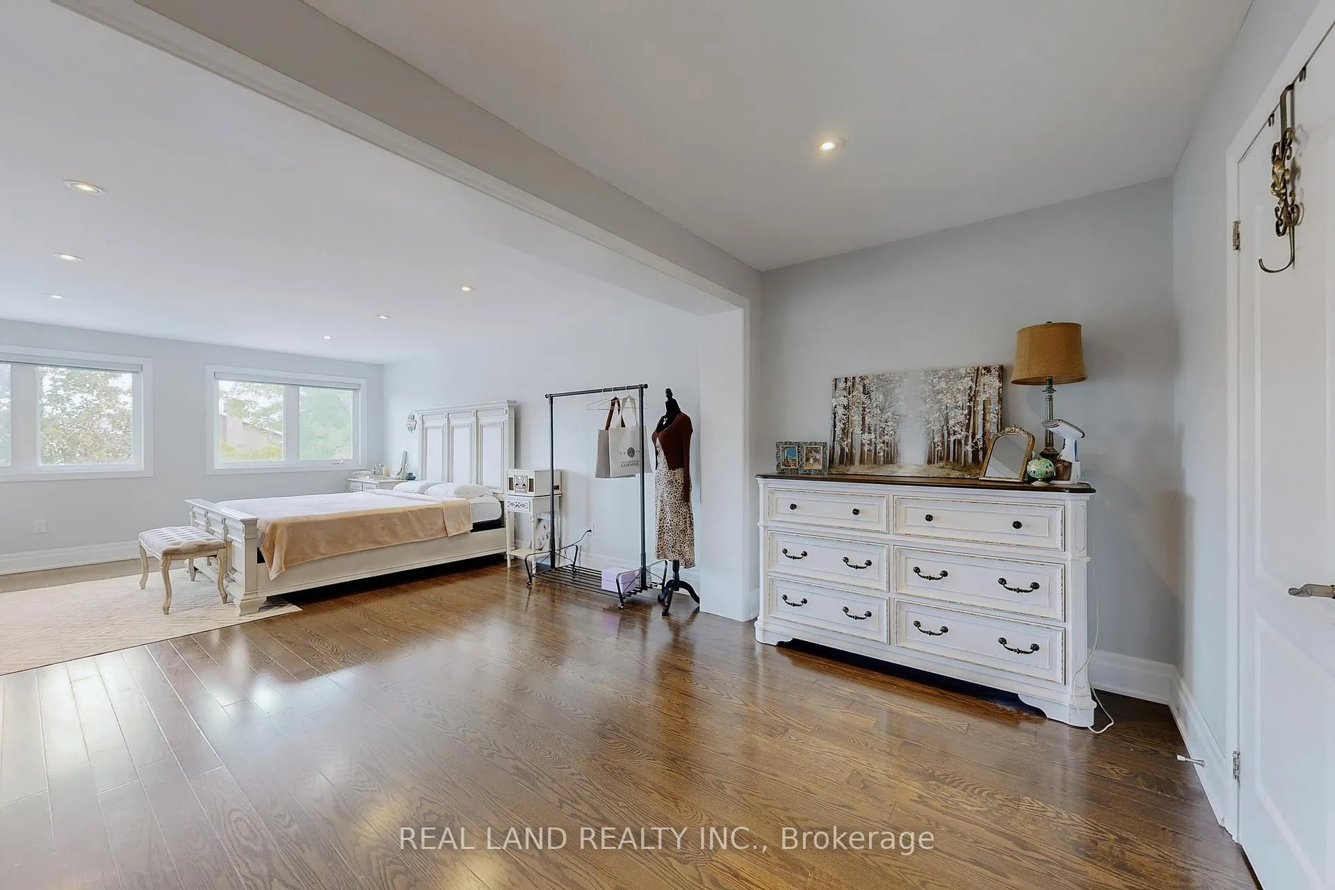 Photo 21 of 251 Glen Shields Avenue, Vaughan, Glen Shields — HOMEH