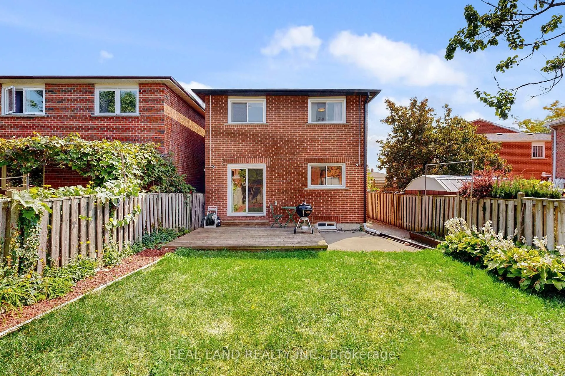 Photo 40 of 251 Glen Shields Avenue, Vaughan, Glen Shields — HOMEH