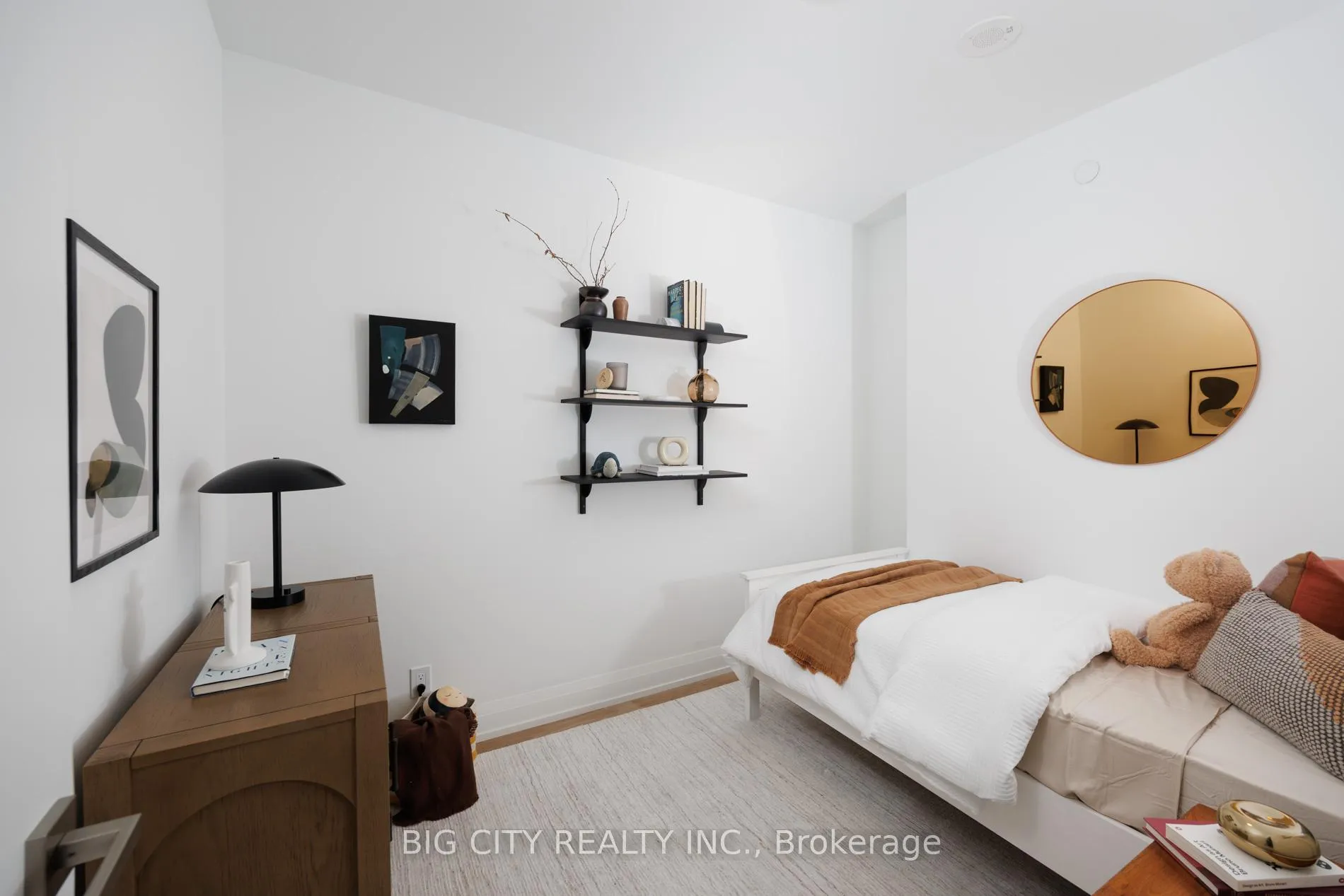 Photo 16 of Unit 911, 36 Brentcliffe Road, Toronto, Thorncliffe Park — HOMEH