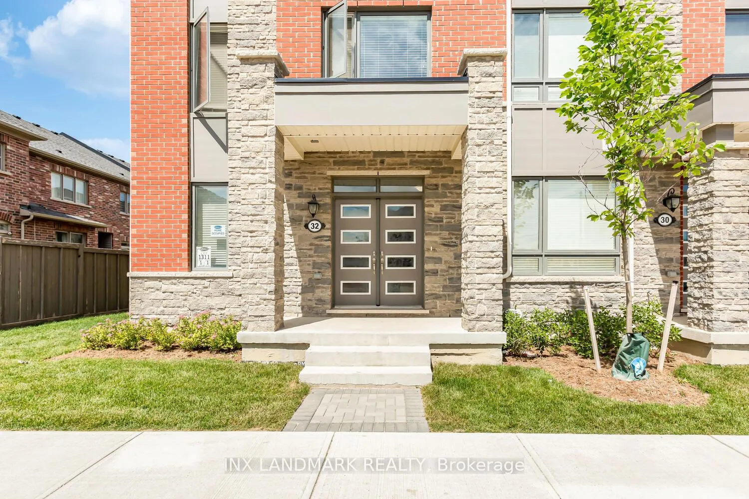 Photo 1 of 32 Summer Wind Lane, Brampton, Northwest Brampton — HOMEH