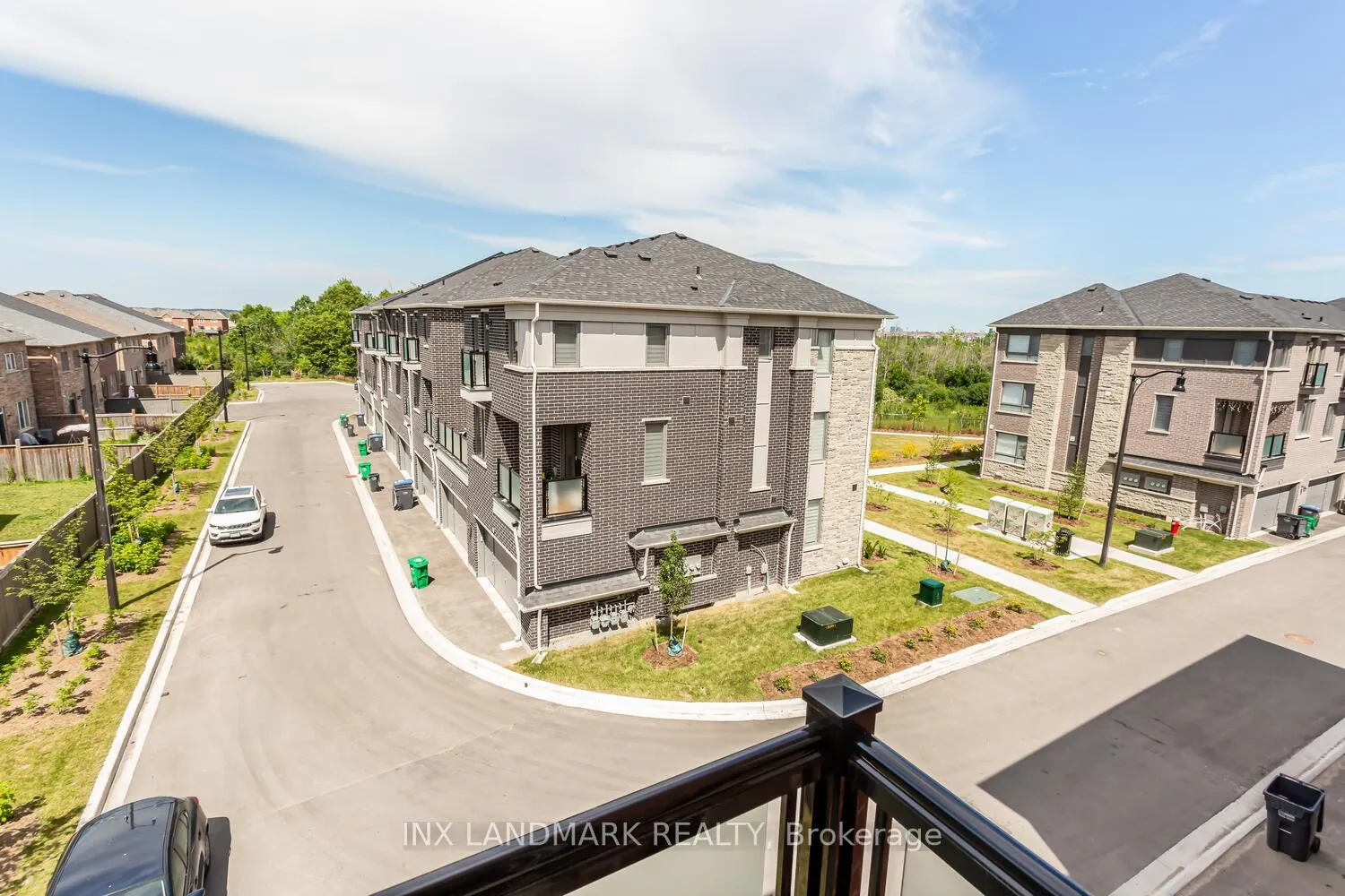 Photo 26 of 32 Summer Wind Lane, Brampton, Northwest Brampton — HOMEH