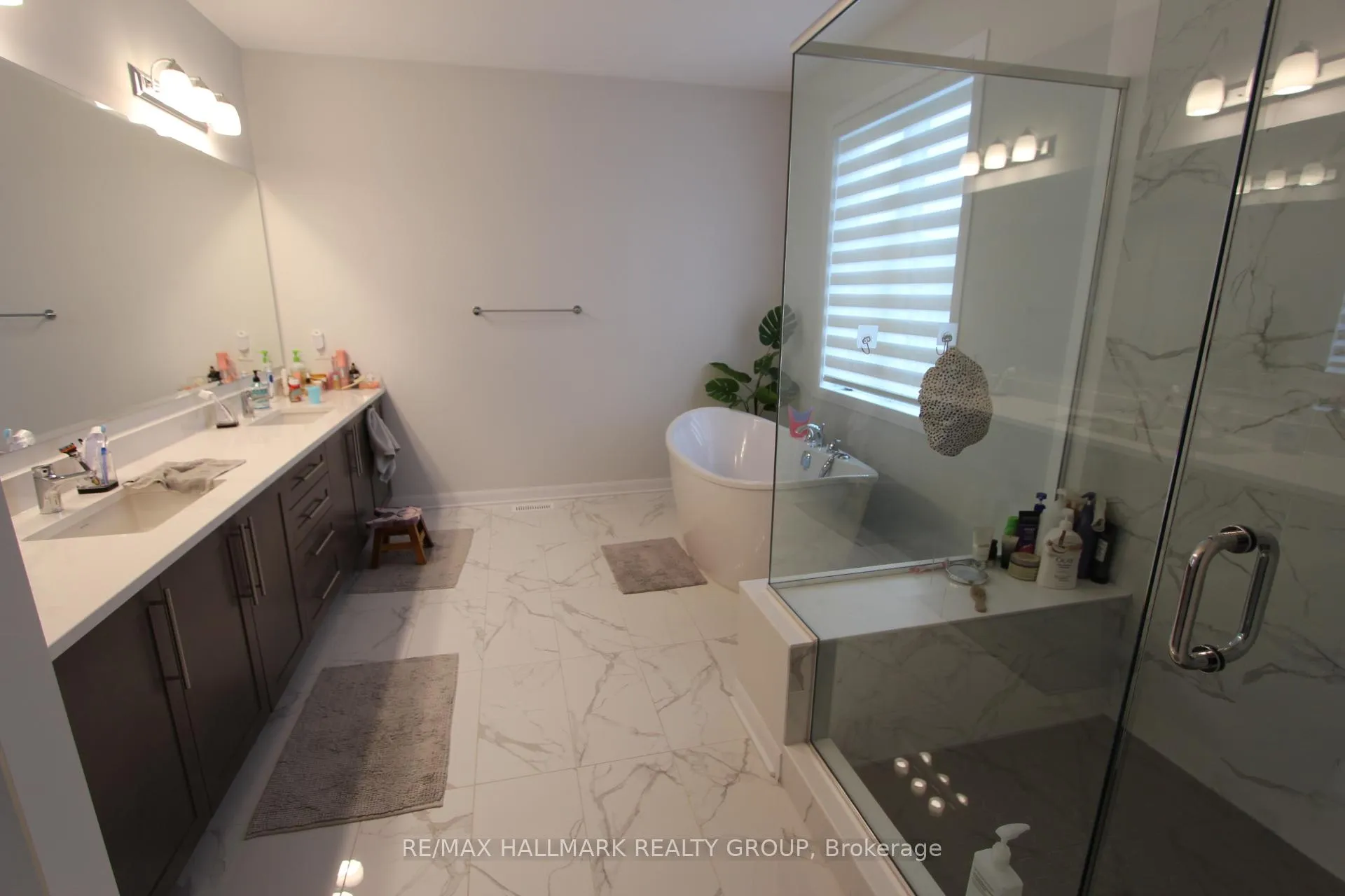 Photo 12 of 543 Anchor Circle, Ottawa, Mahogany Community — HOMEH