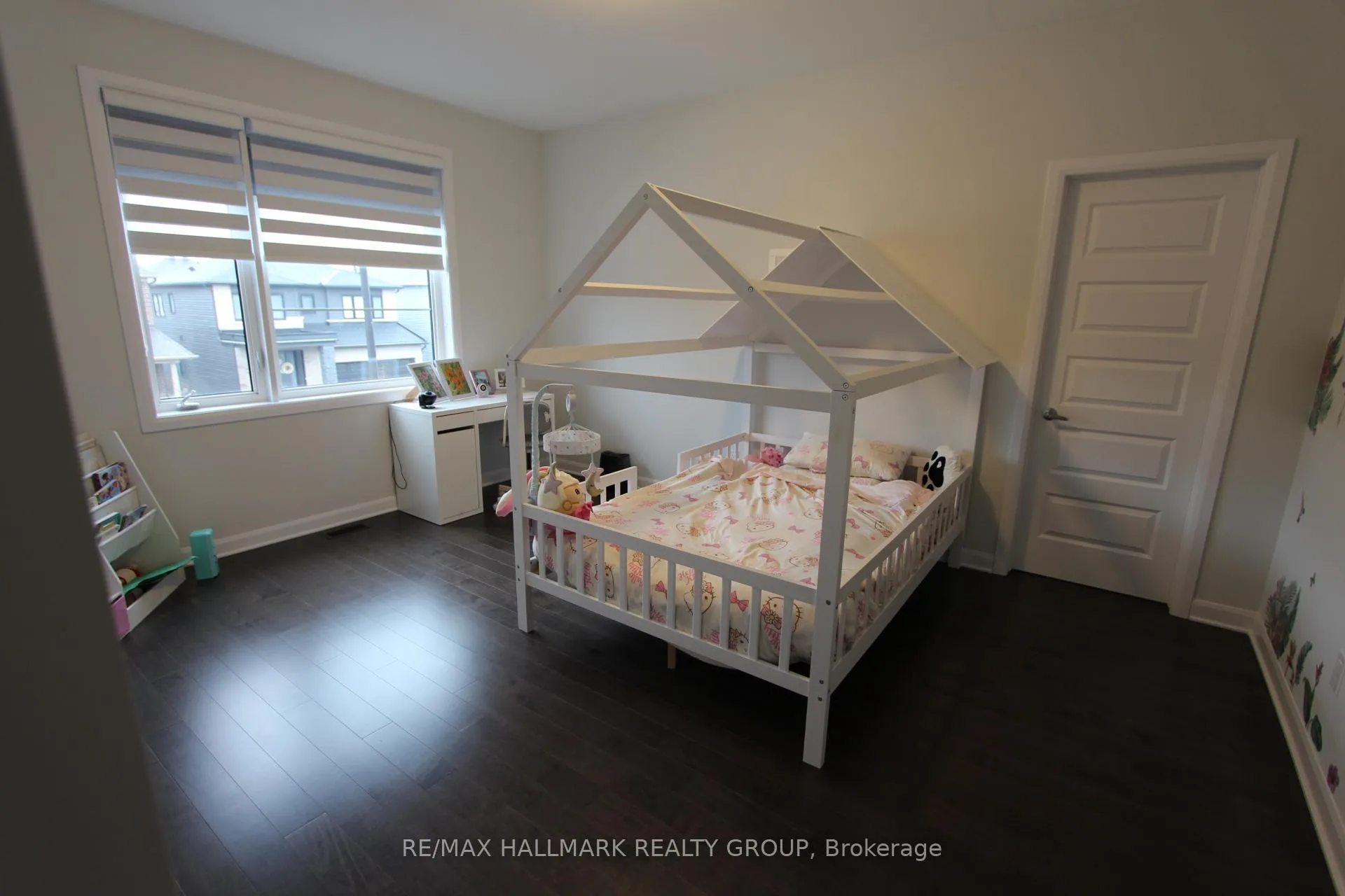Photo 13 of 543 Anchor Circle, Ottawa, Mahogany Community — HOMEH
