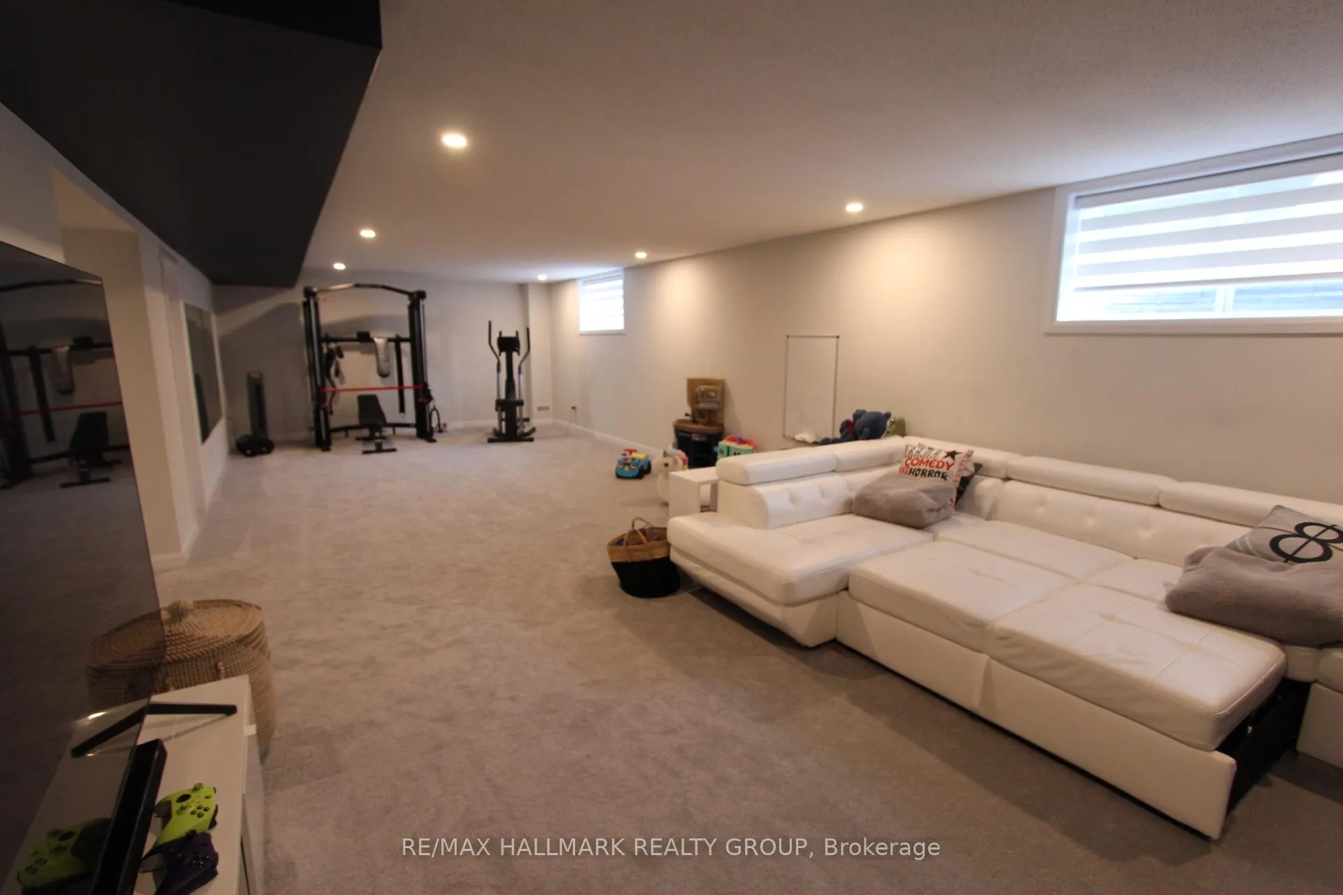 Photo 21 of 543 Anchor Circle, Ottawa, Mahogany Community — HOMEH