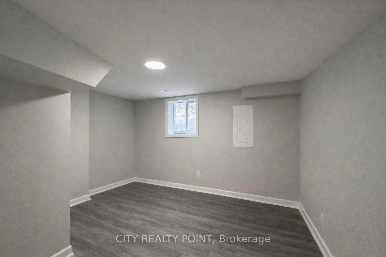 Photo 6 of Unit Unit 1, 131 Camelia Avenue, Ottawa, Manor Park — HOMEH