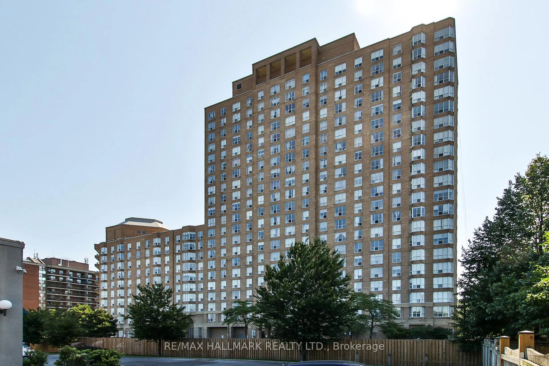 Photo 2 of Unit 1103, 21 Overlea Boulevard, Toronto, Thorncliffe Park — HOMEH