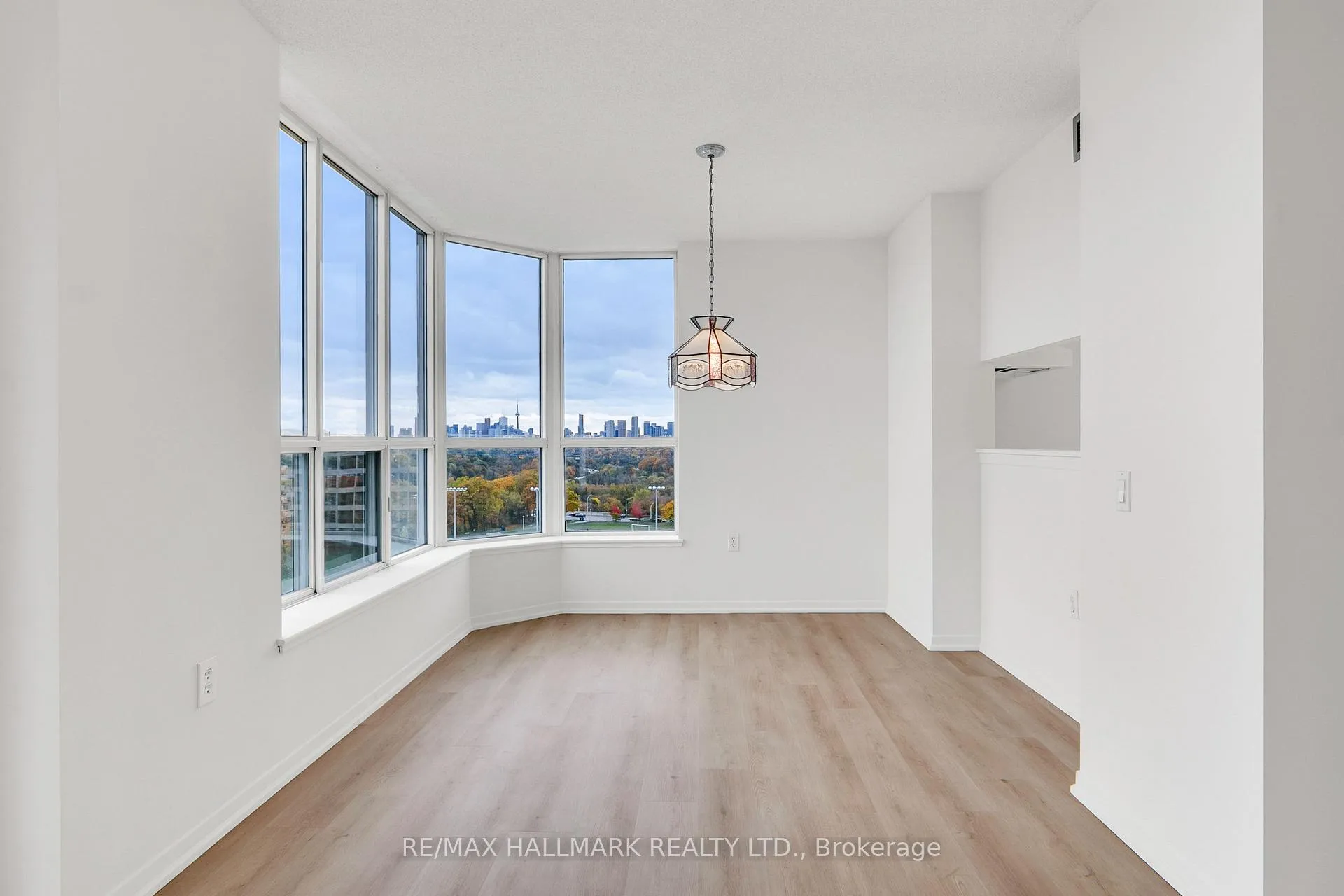 Photo 14 of Unit 1103, 21 Overlea Boulevard, Toronto, Thorncliffe Park — HOMEH