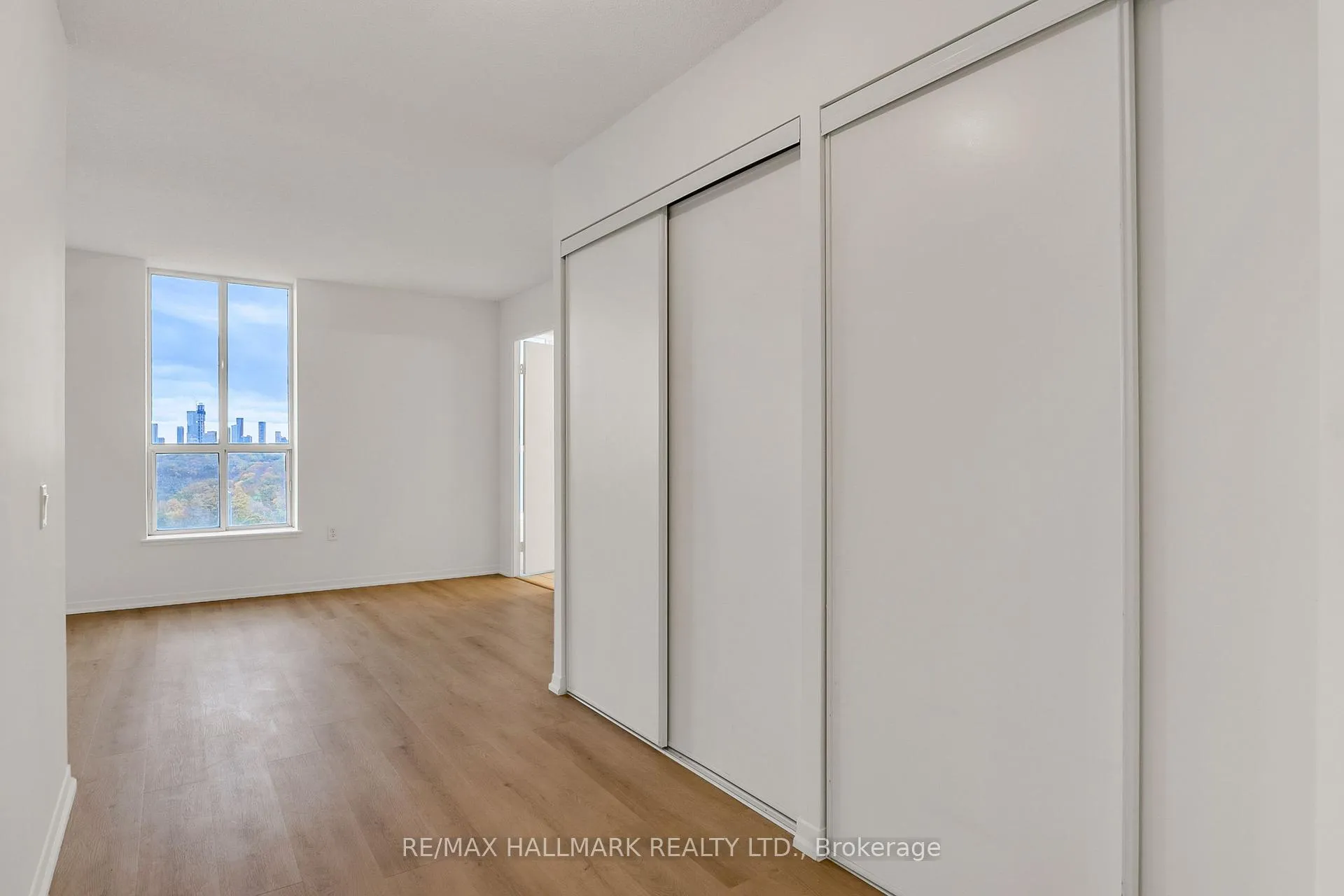 Photo 19 of Unit 1103, 21 Overlea Boulevard, Toronto, Thorncliffe Park — HOMEH