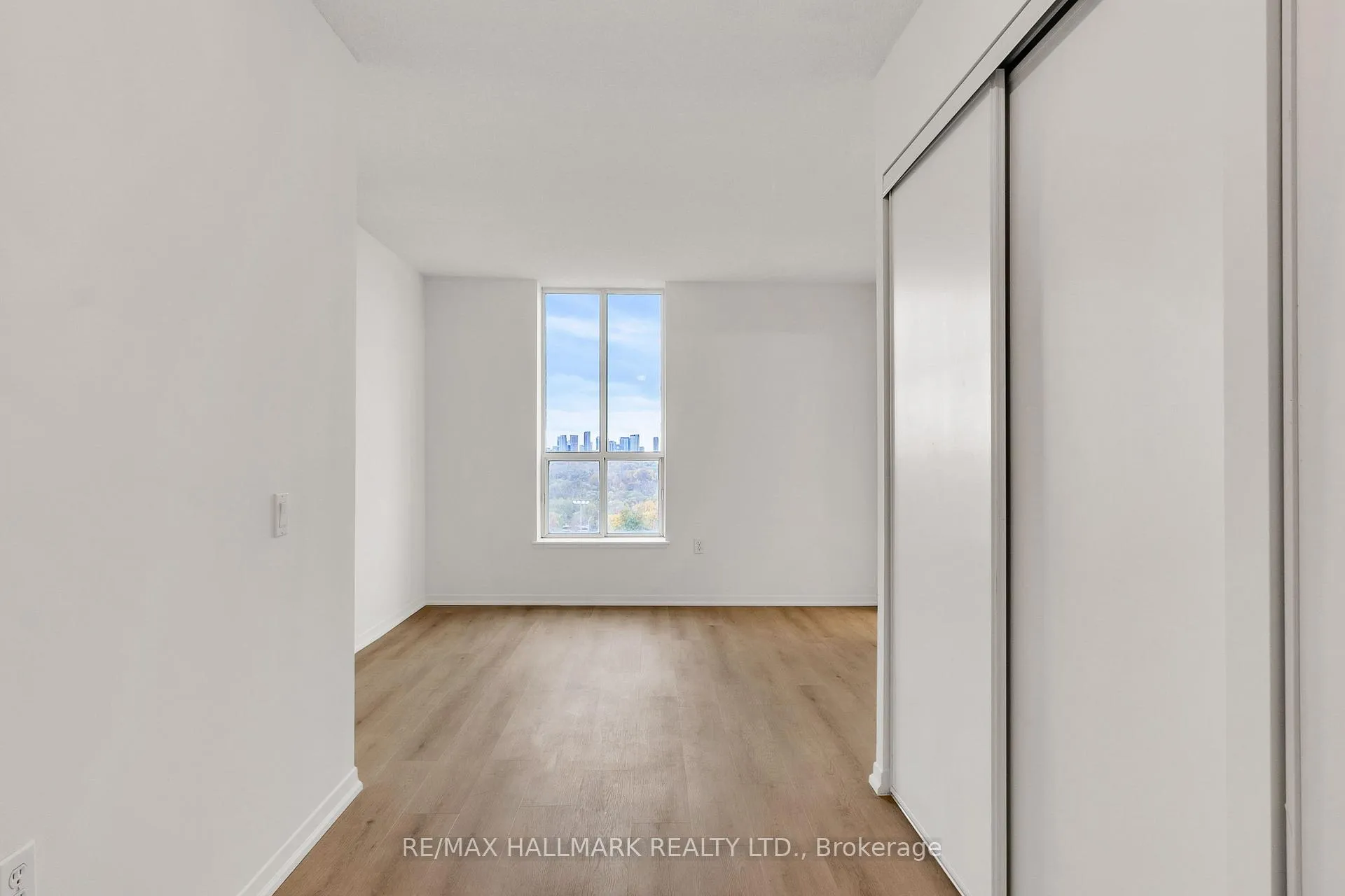 Photo 20 of Unit 1103, 21 Overlea Boulevard, Toronto, Thorncliffe Park — HOMEH